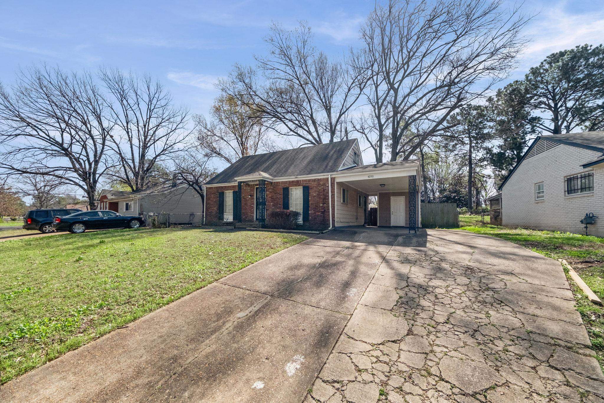 4253 Cottonwood Rd Property Photo 3