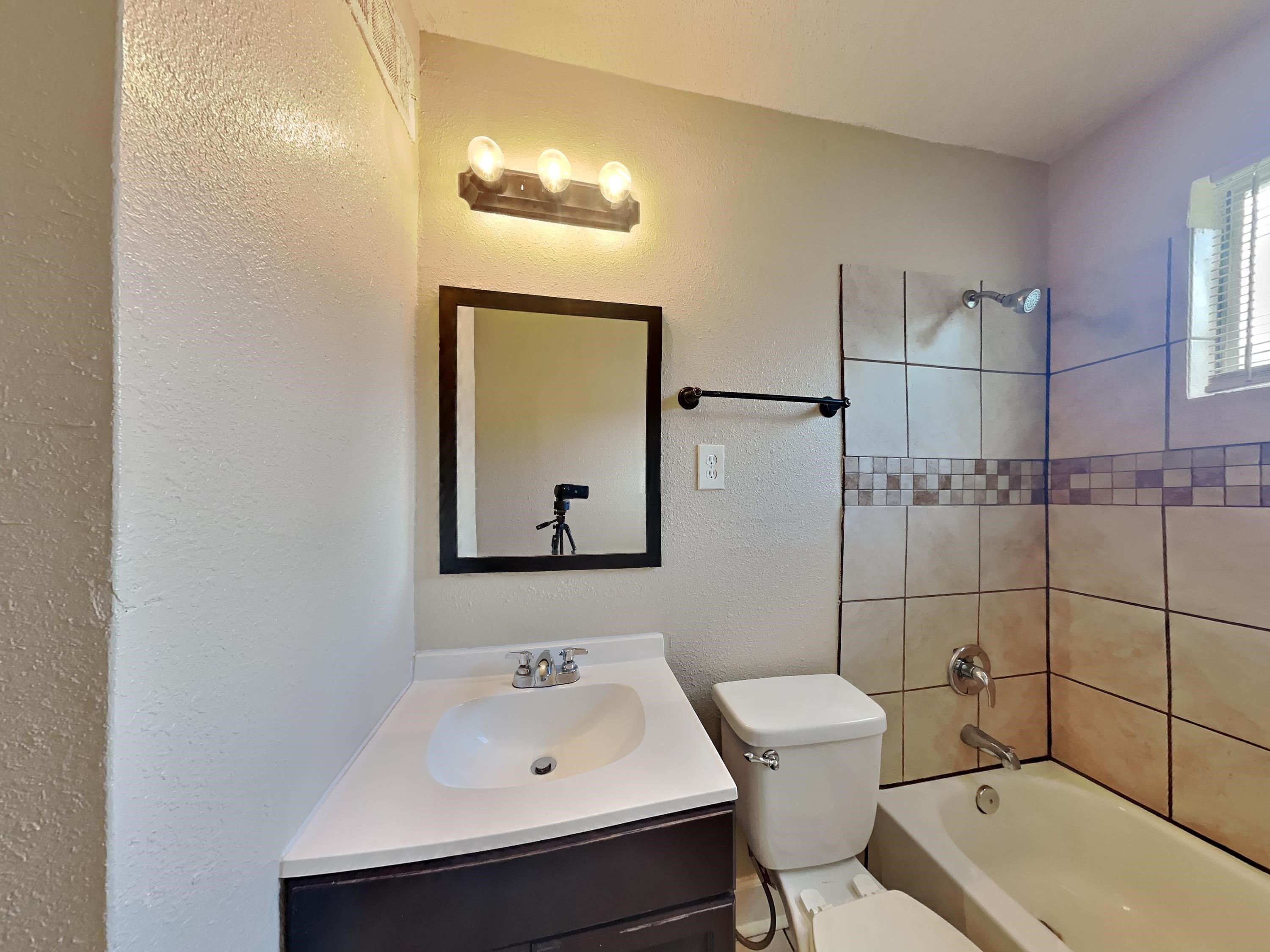 1457 S Cooper St Property Photo 11