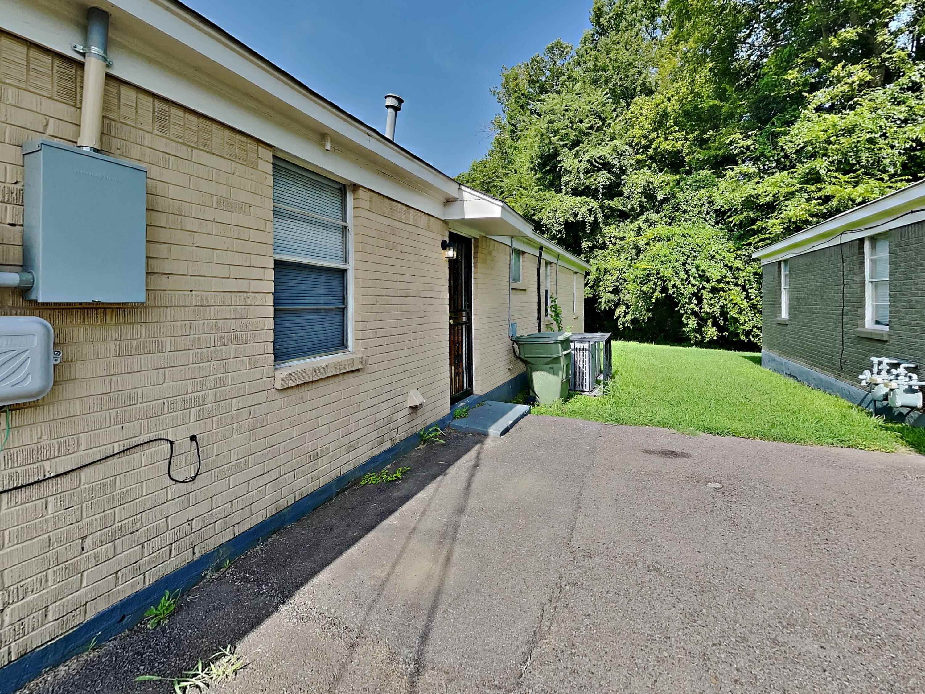 1457 S Cooper St Property Photo 28