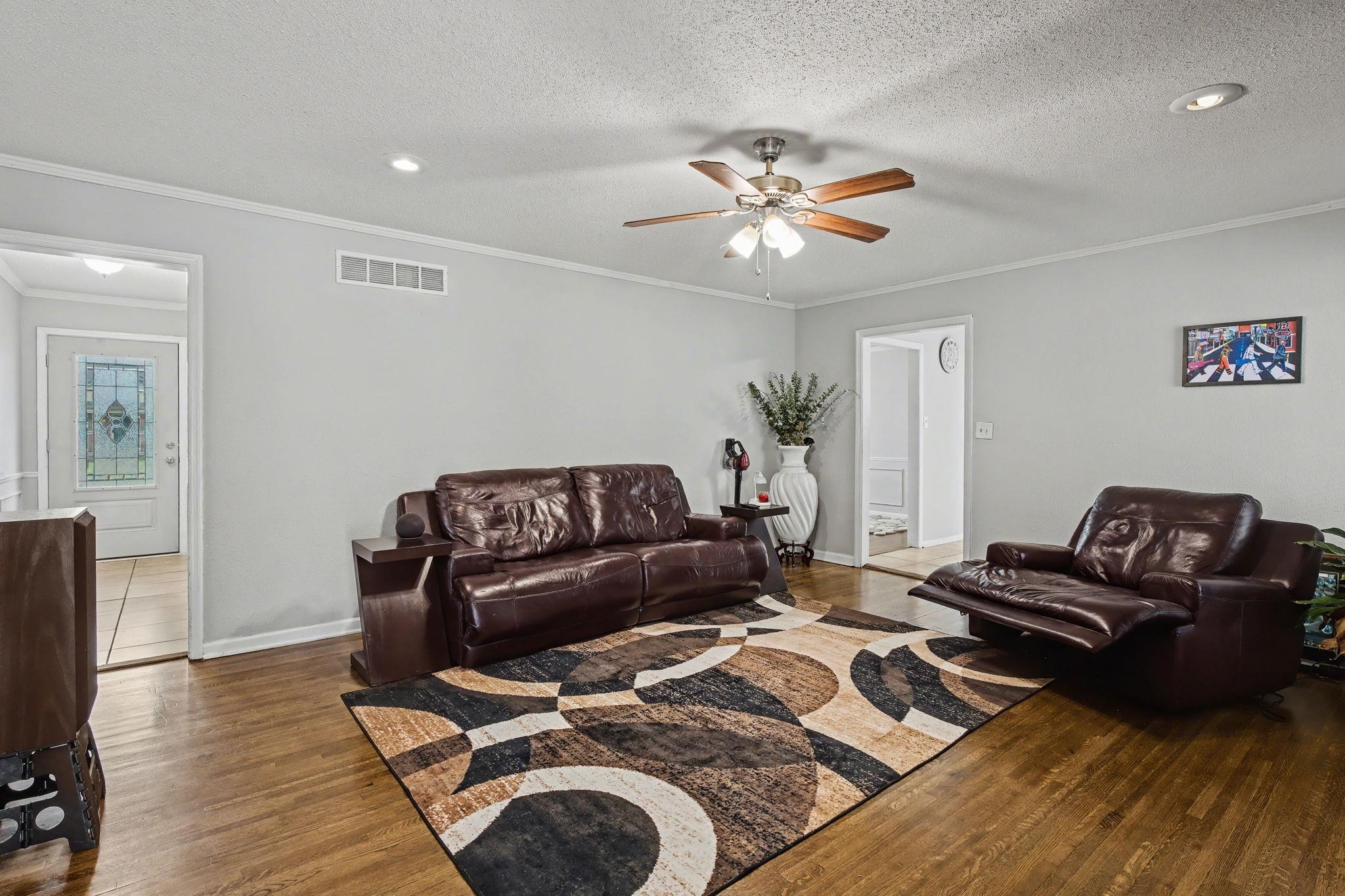 3158 Estes Dr Property Photo 2