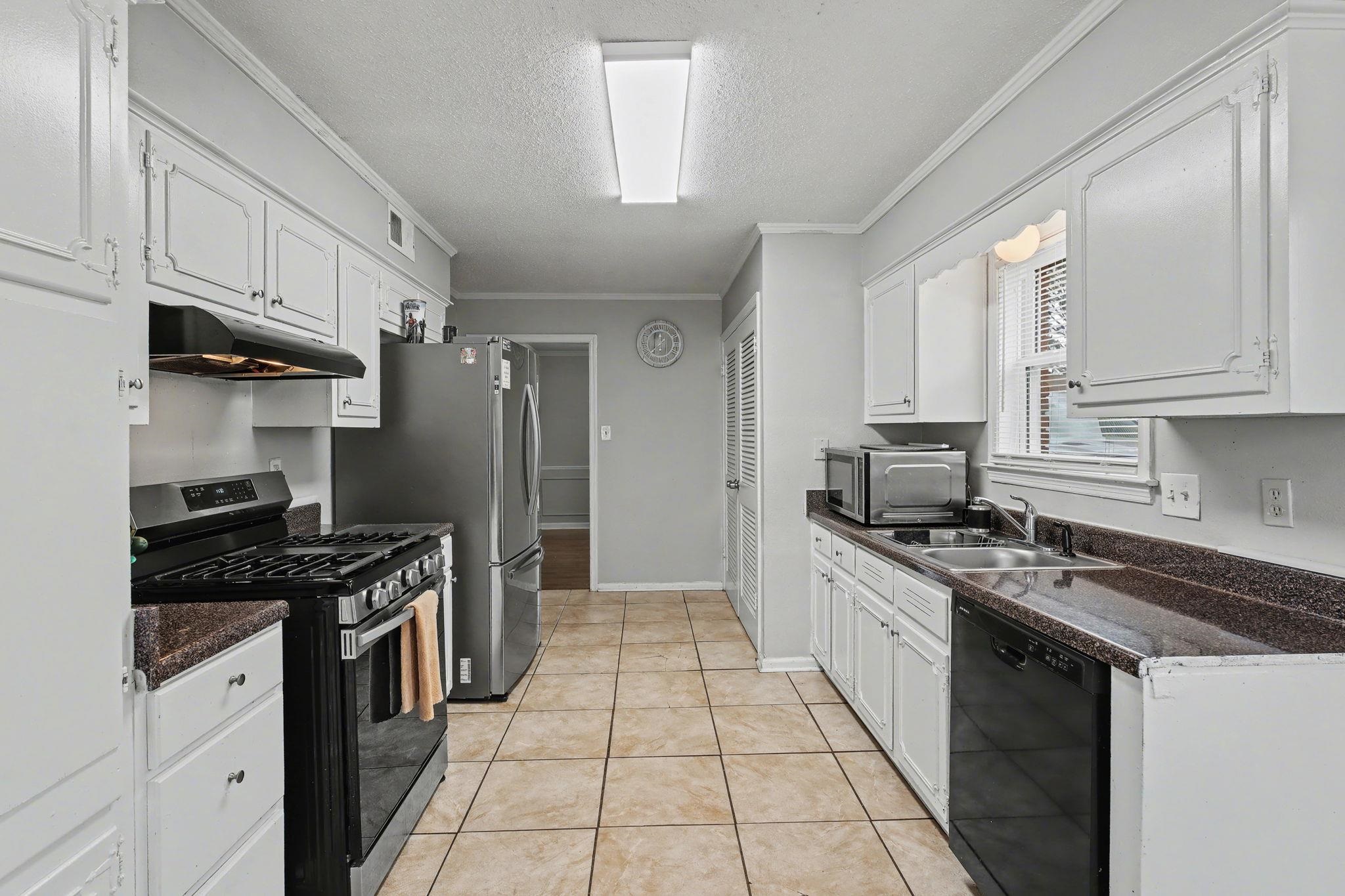 3158 Estes Dr Property Photo 16