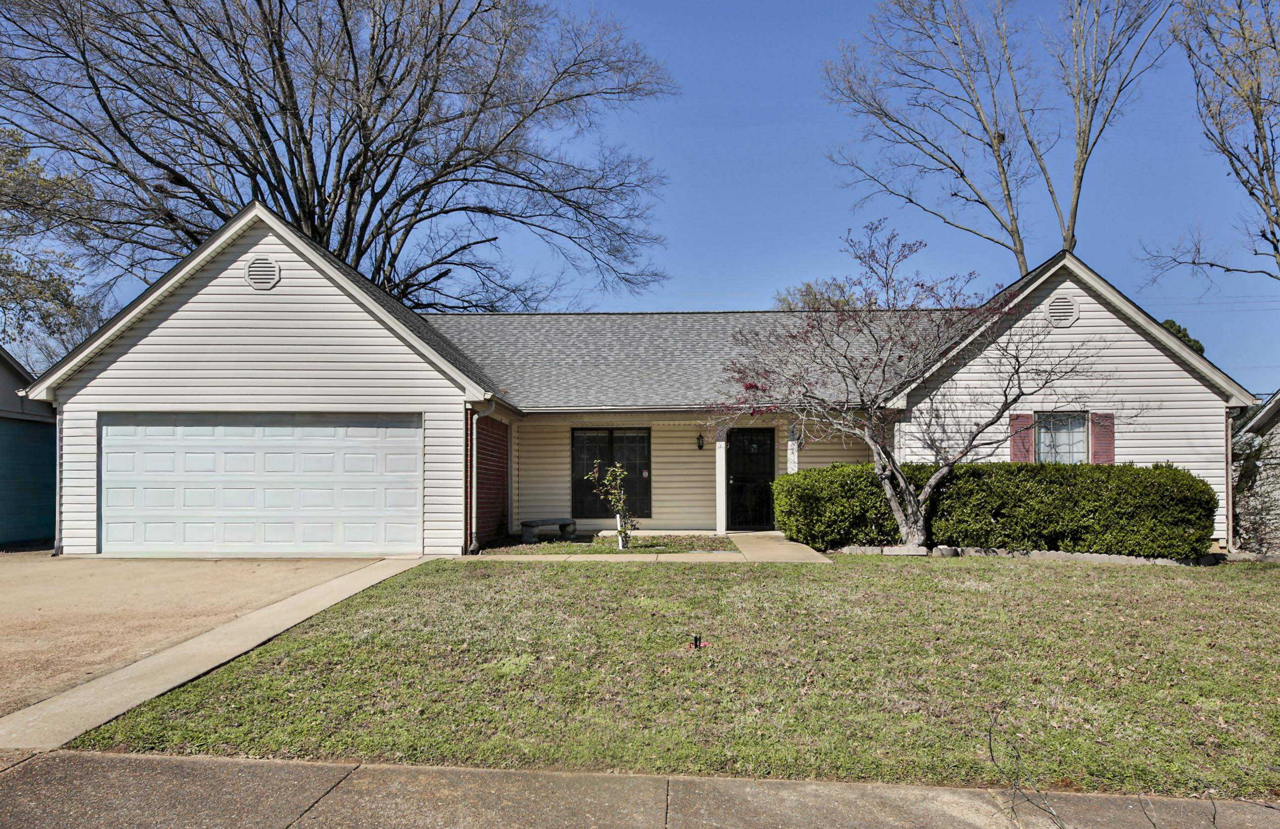 6388 BRIERGATE DR Property Photo 1