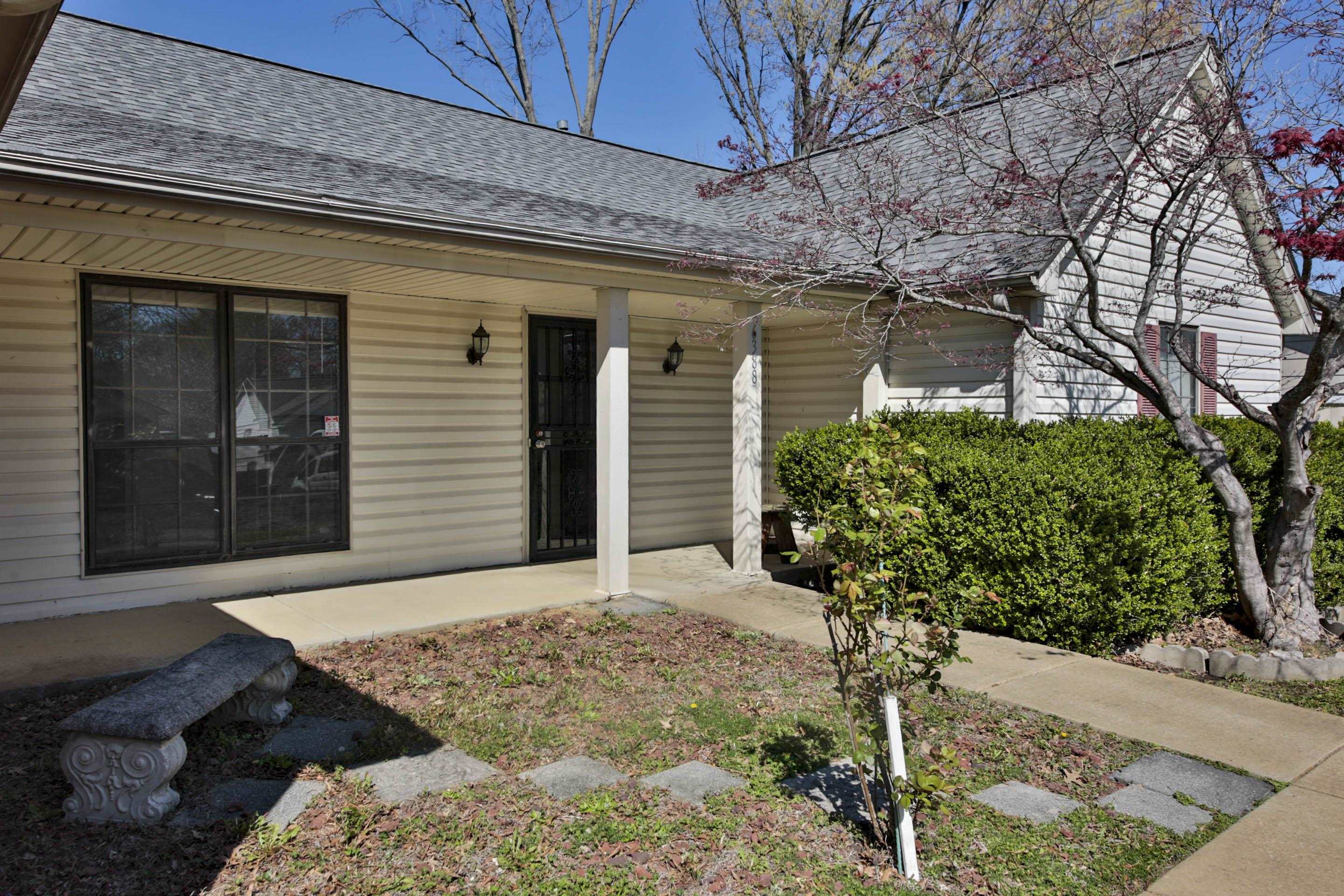 6388 Briergate Dr Property Photo 2