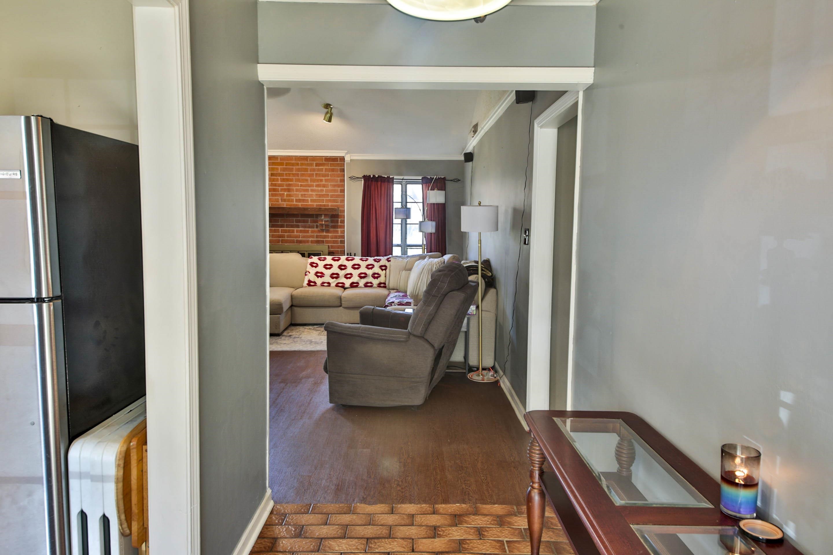 6388 Briergate Dr Property Photo 4
