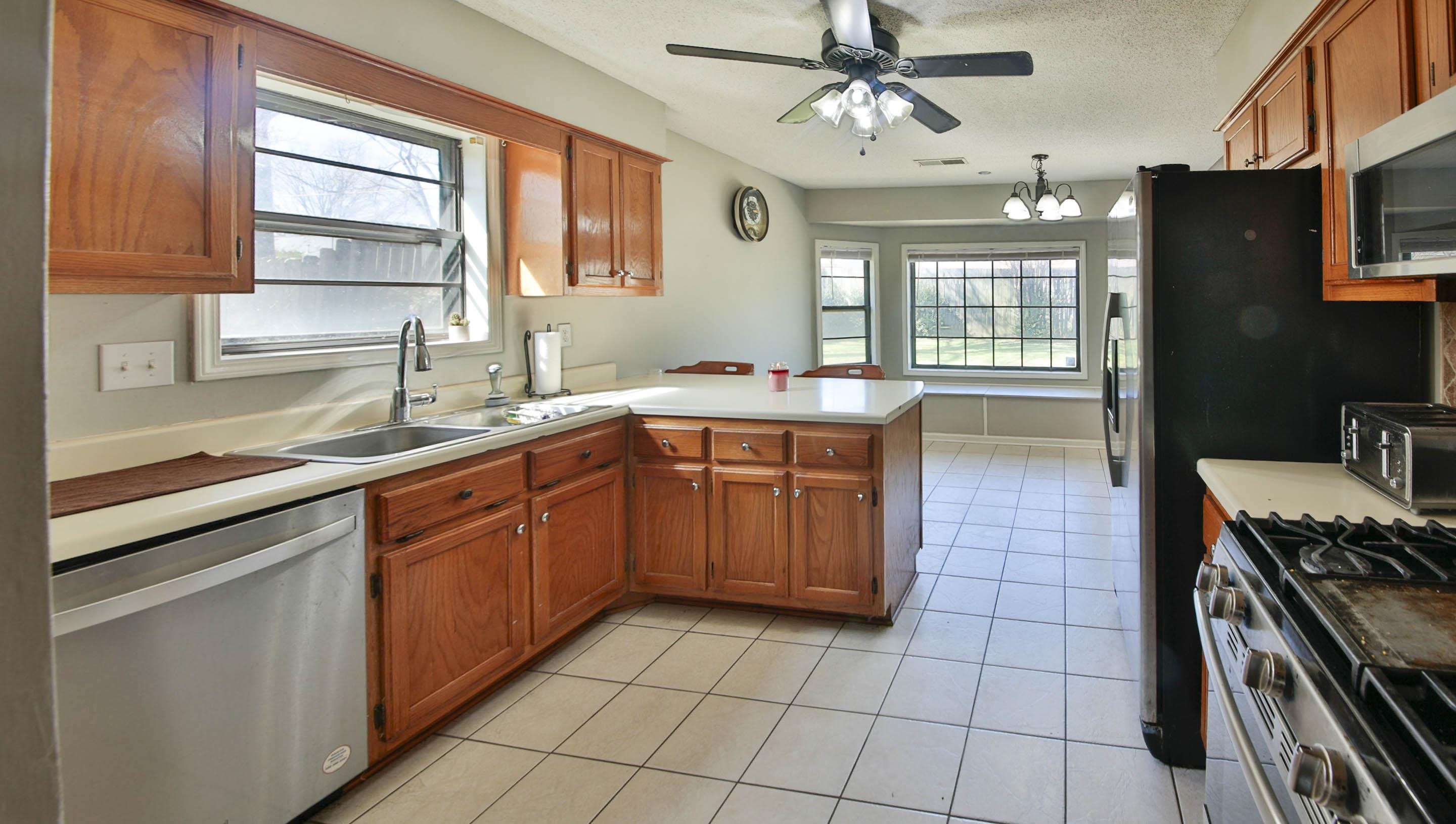 6388 Briergate Dr Property Photo 18