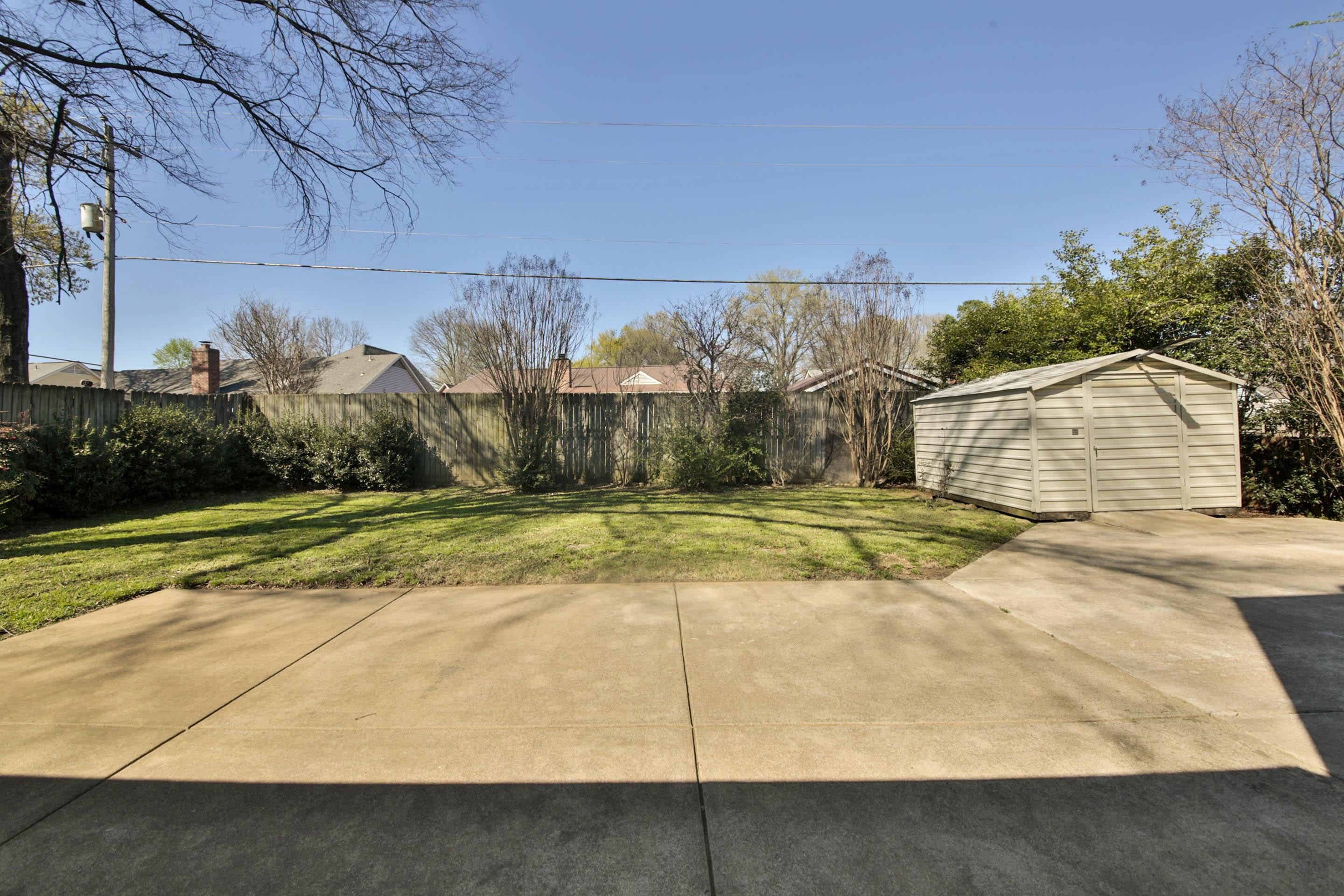 6388 Briergate Dr Property Photo 20