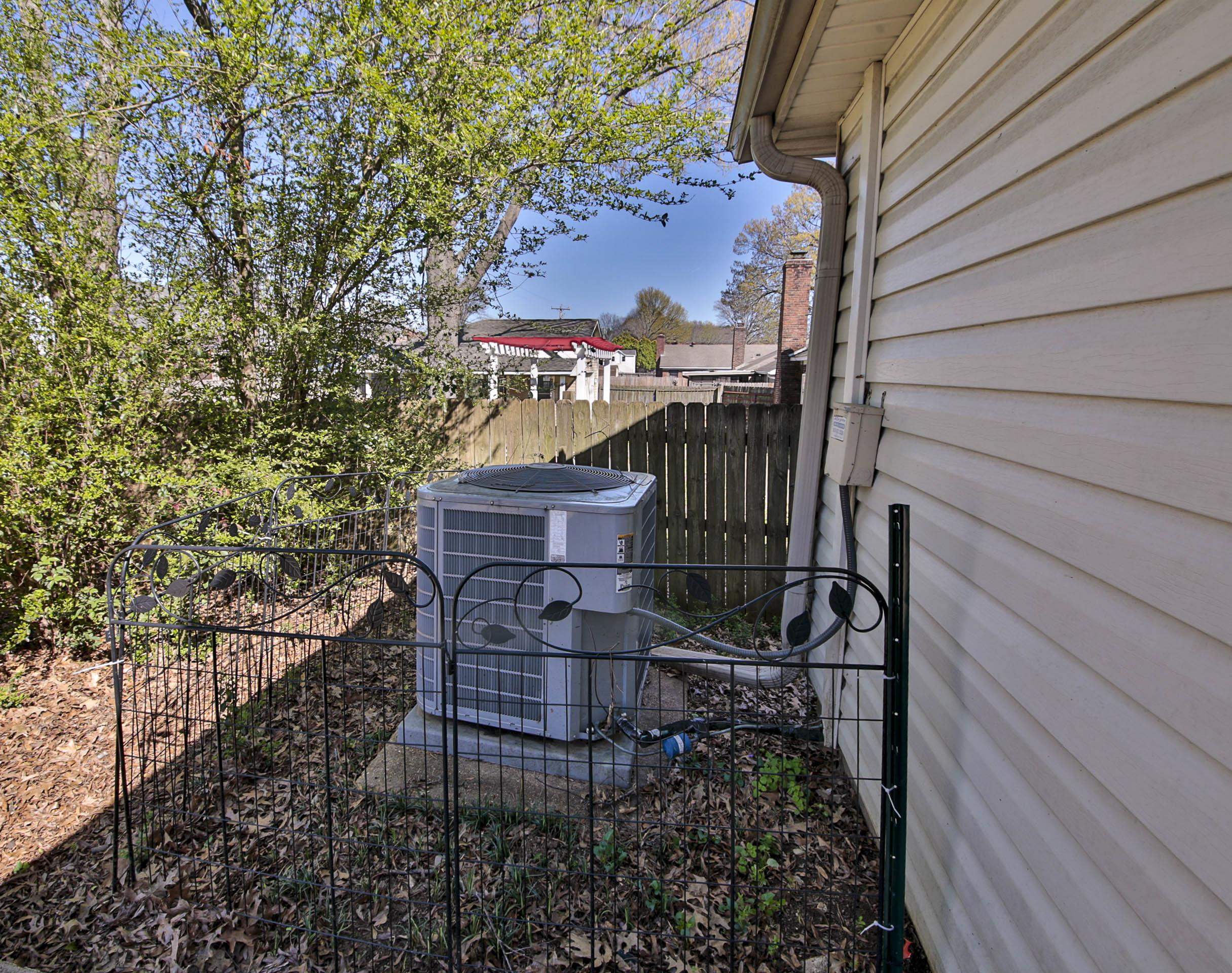 6388 Briergate Dr Property Photo 21