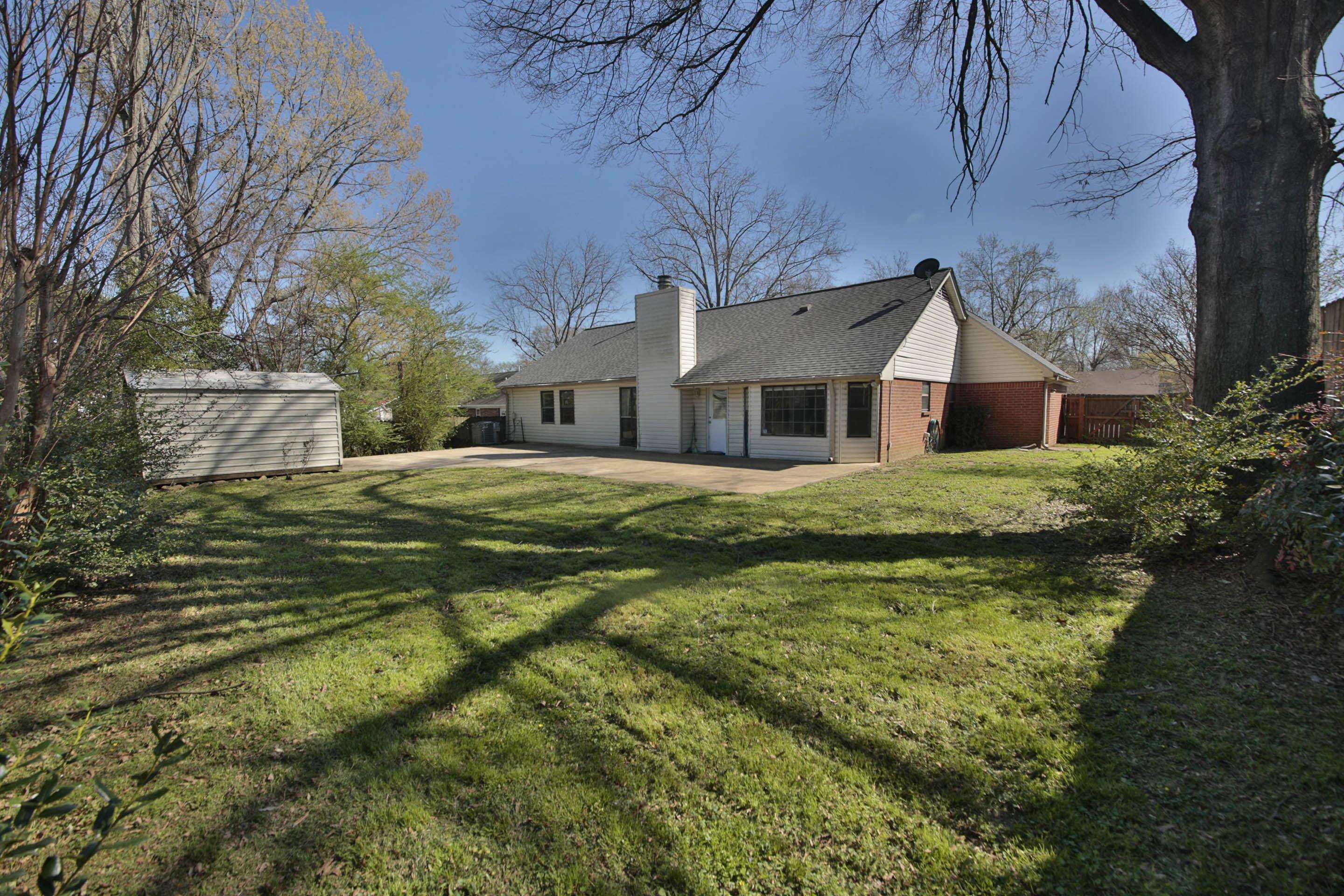 6388 Briergate Dr Property Photo 24