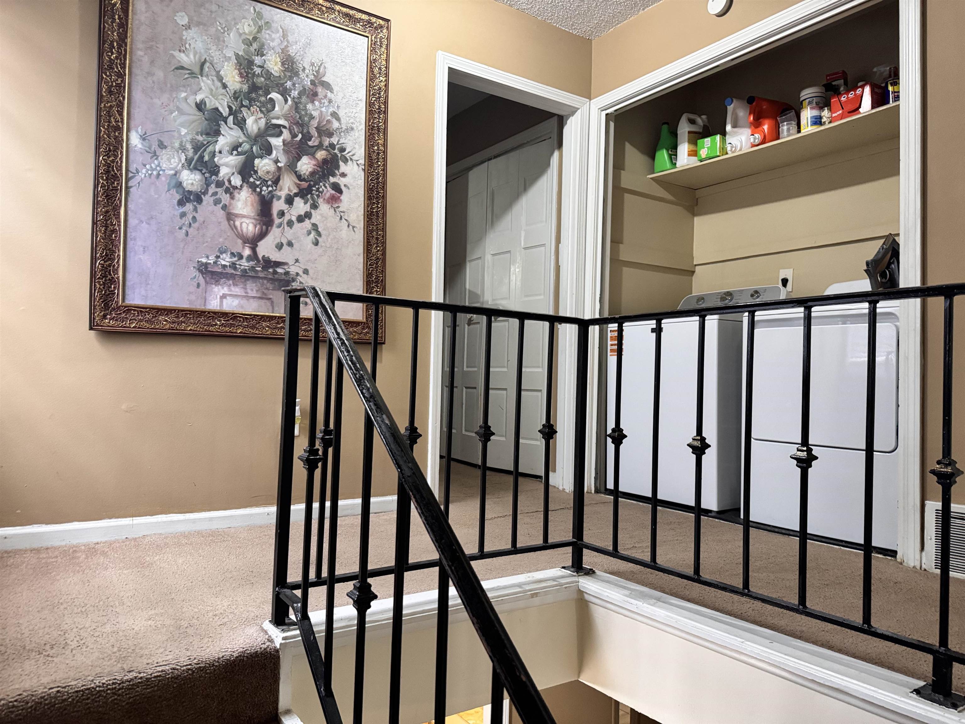 3647 Northcliffe Dr 1 Property Photo 14