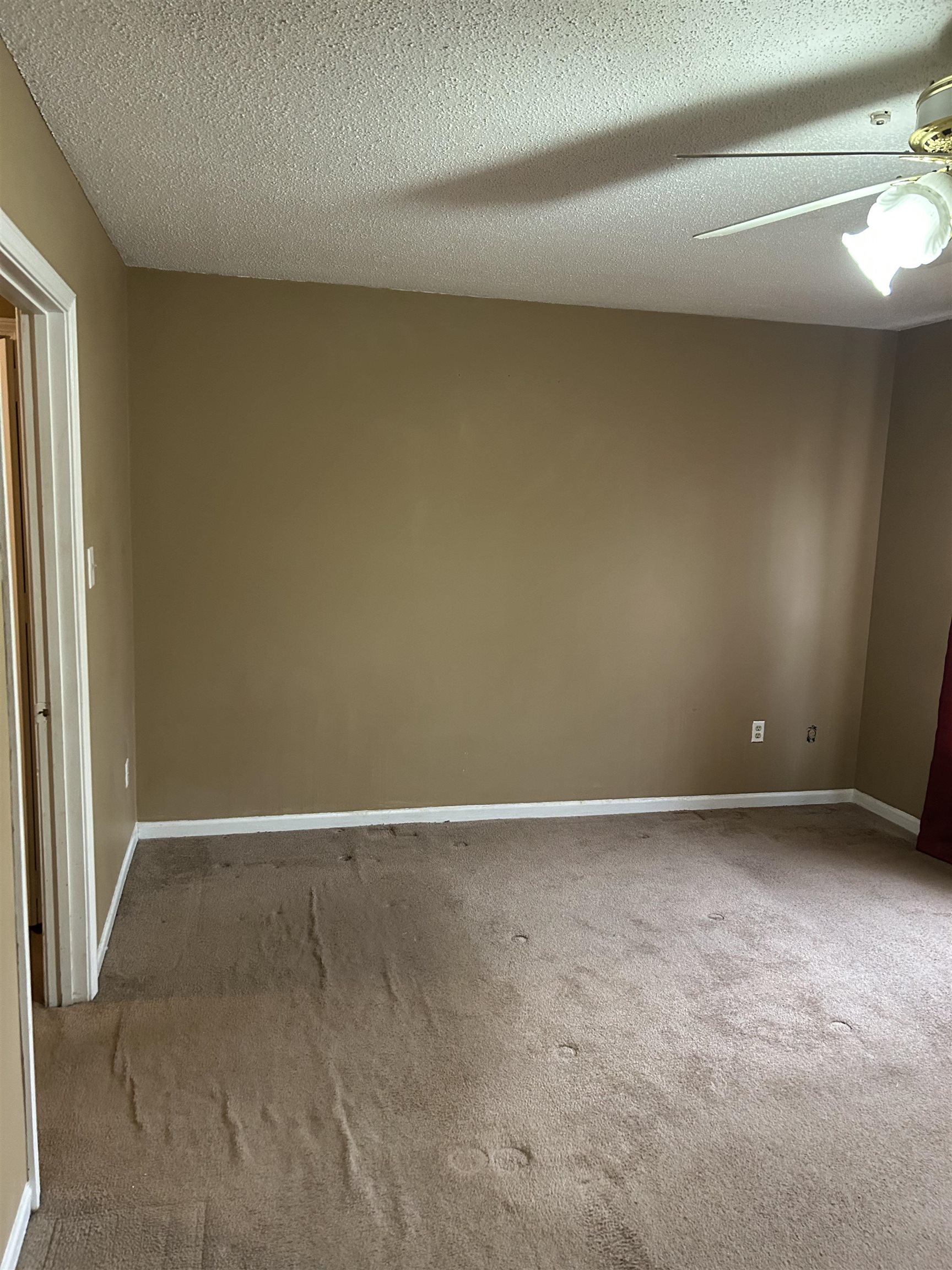 3647 Northcliffe Dr 1 Property Photo 23