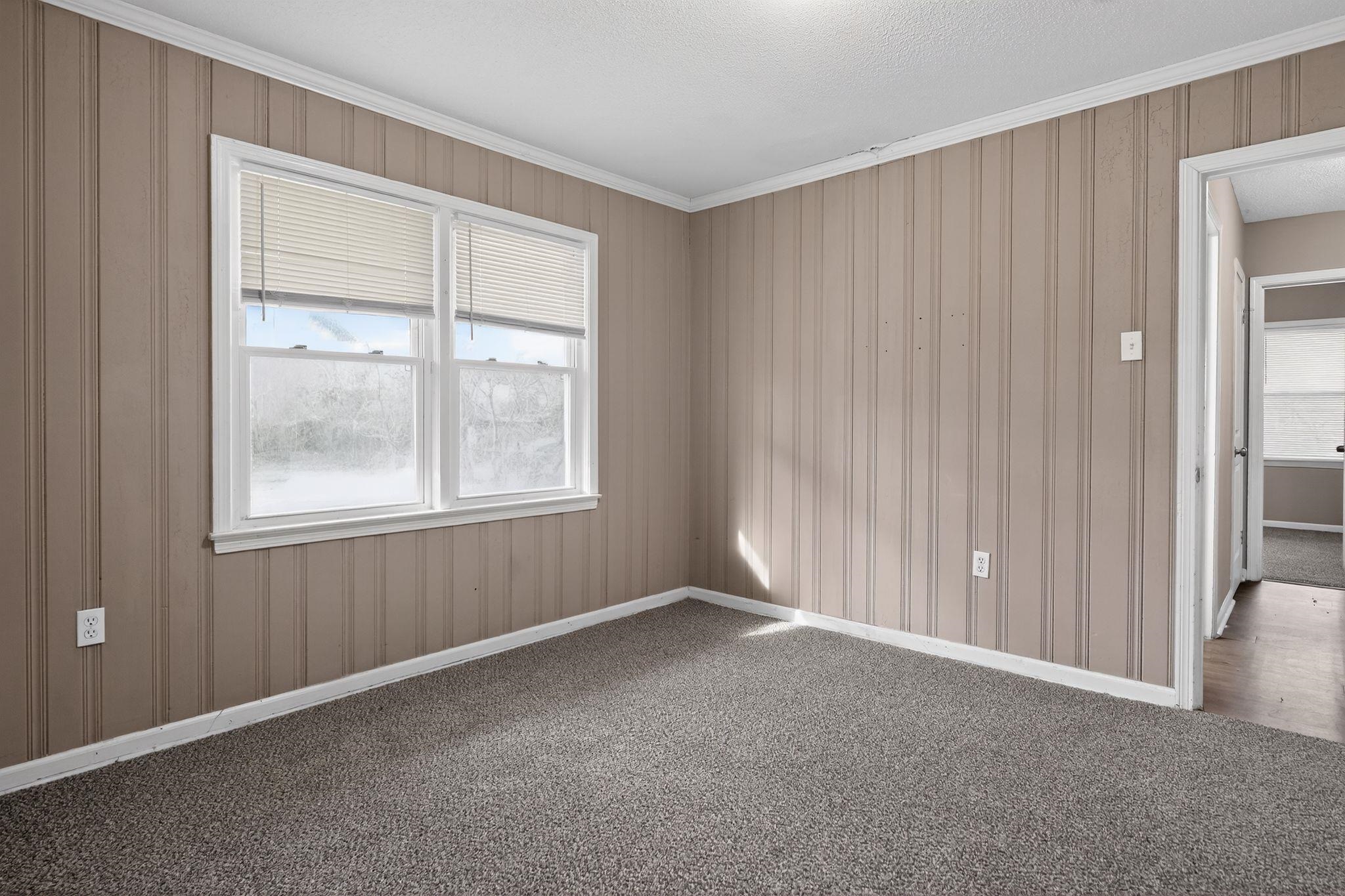 1589 Whitney Ave Property Photo 23
