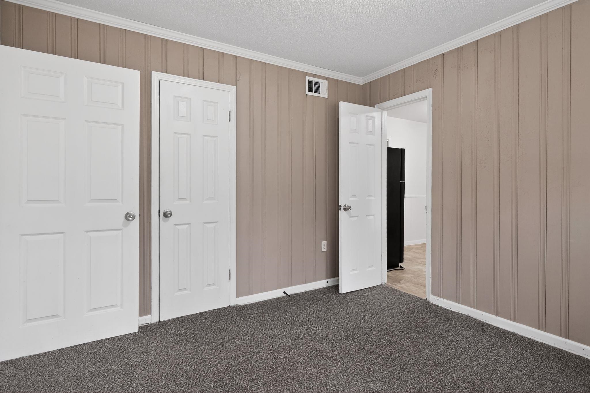 1589 Whitney Ave Property Photo 24