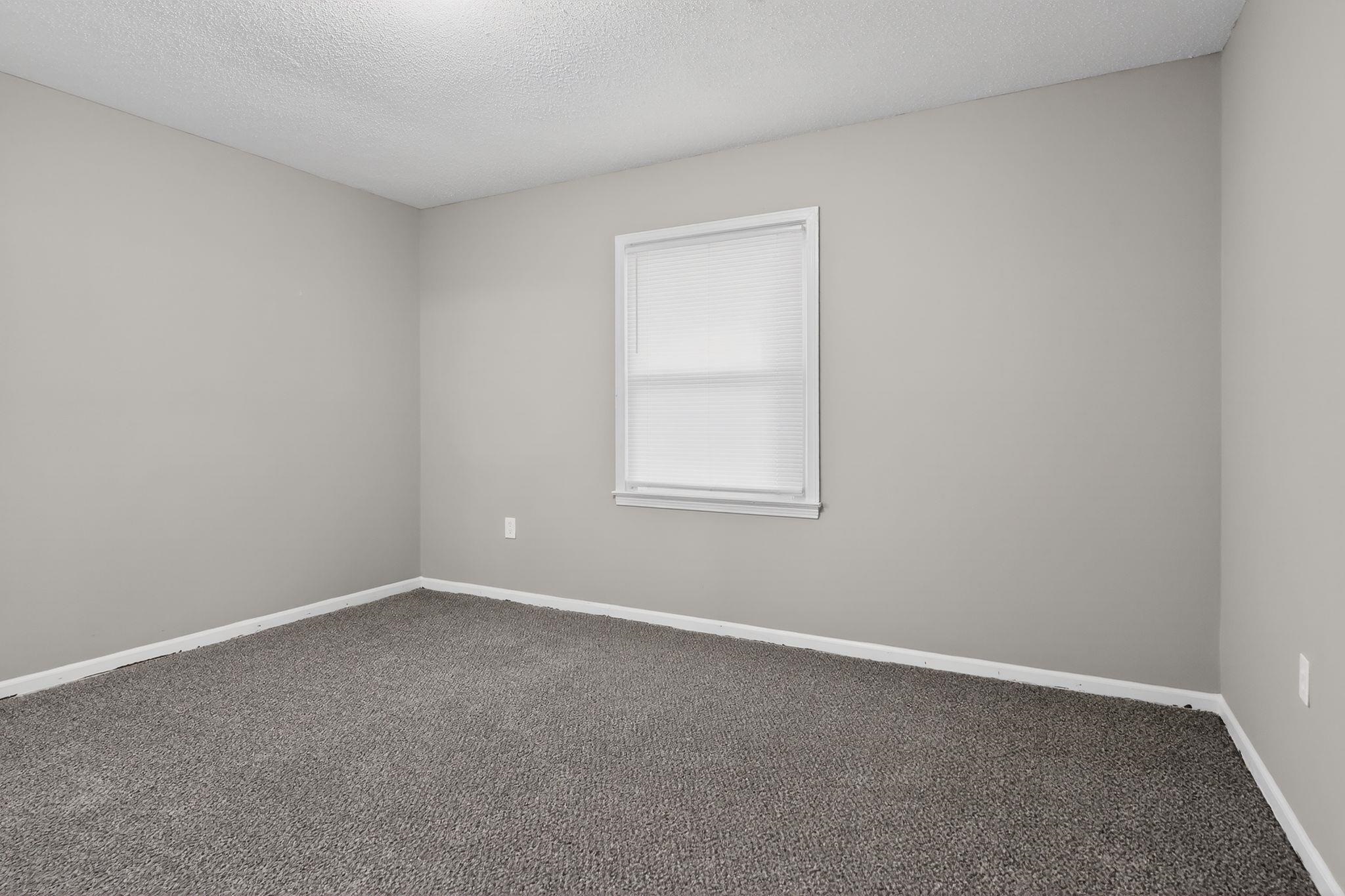 1589 Whitney Ave Property Photo 25