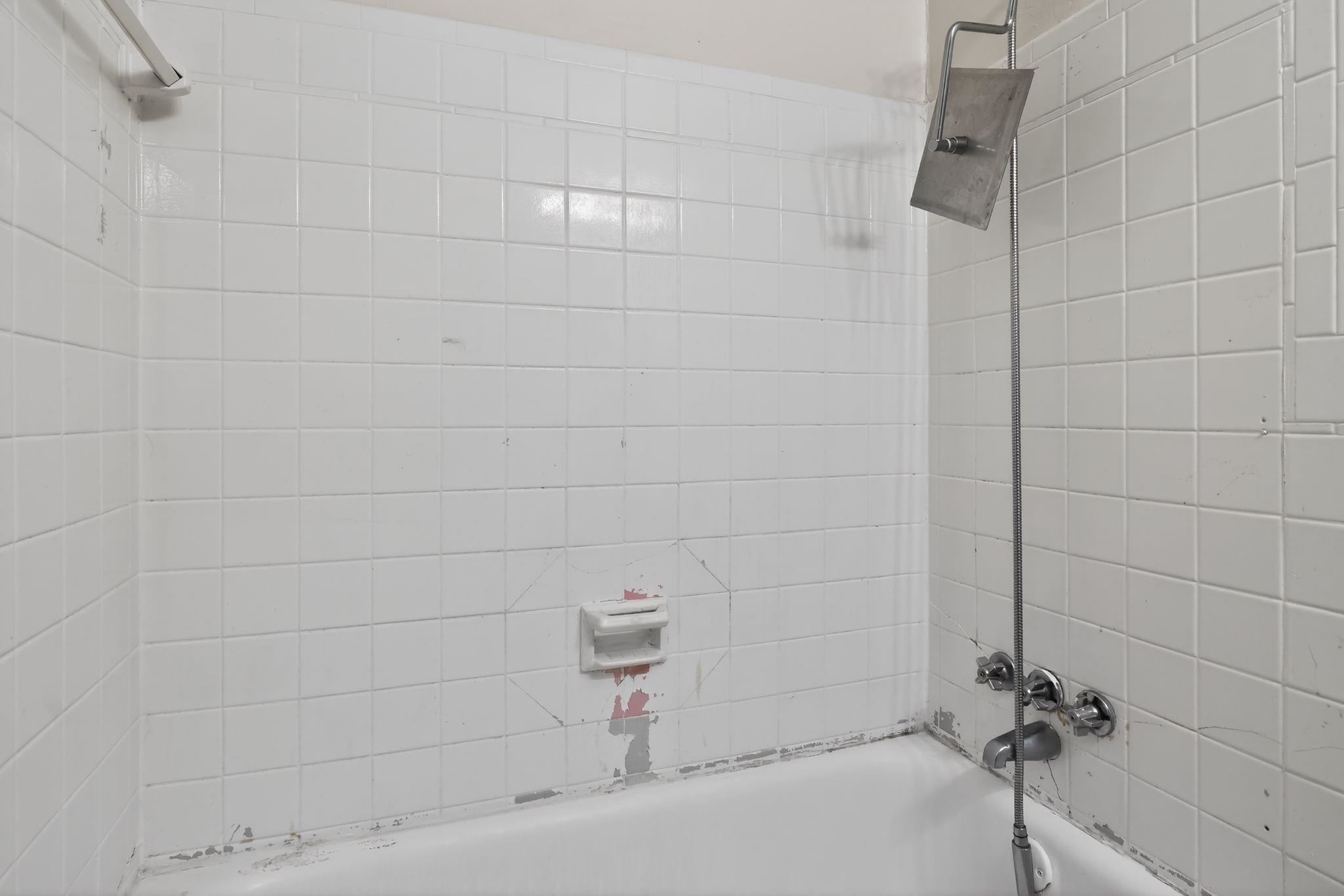 1589 Whitney Ave Property Photo 30