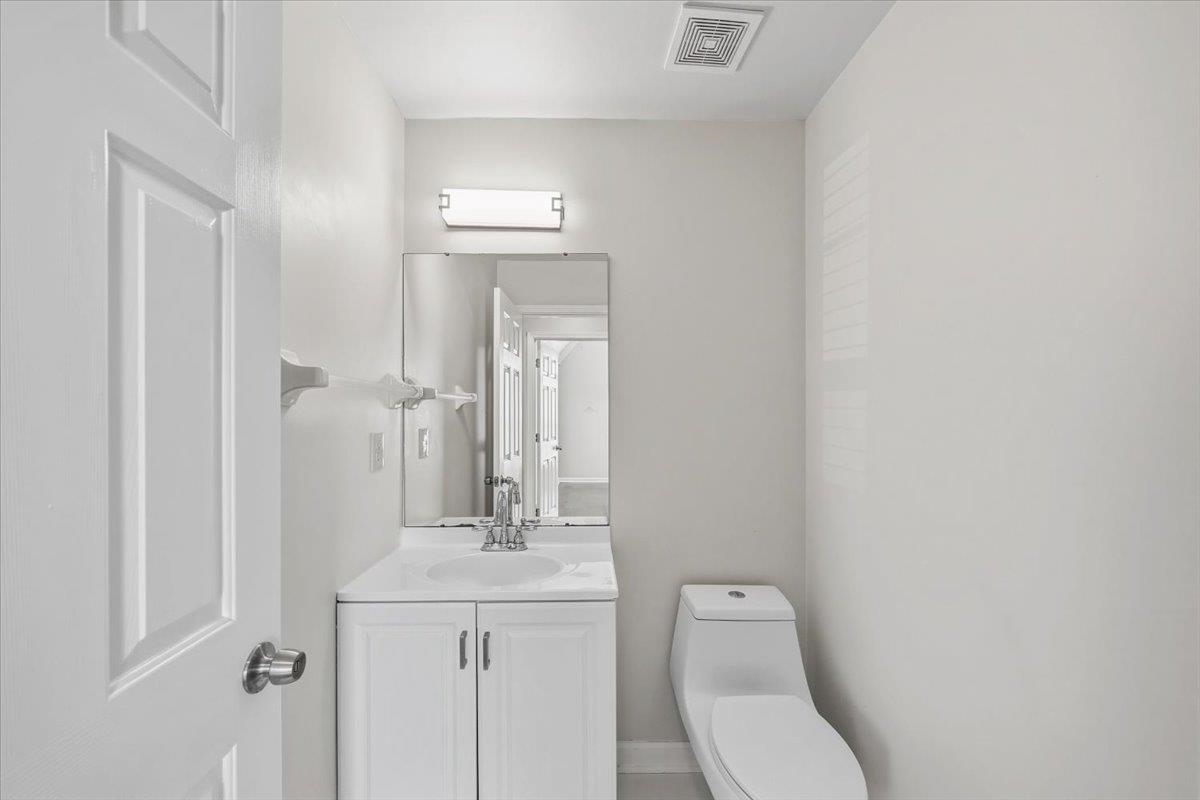 1645 Hailsham Cv Property Photo 15