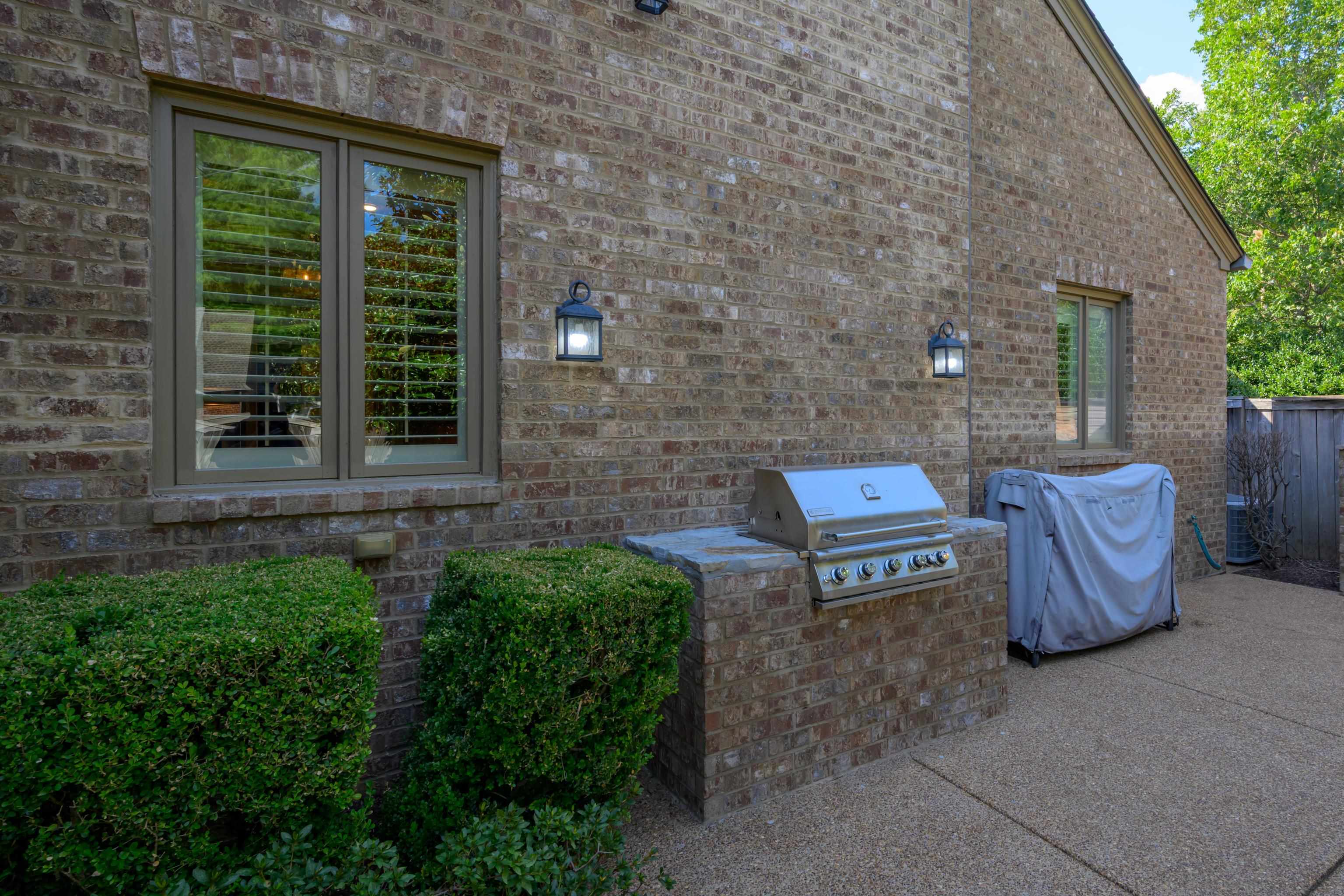2840 Rue Jordan Cv Property Photo 38
