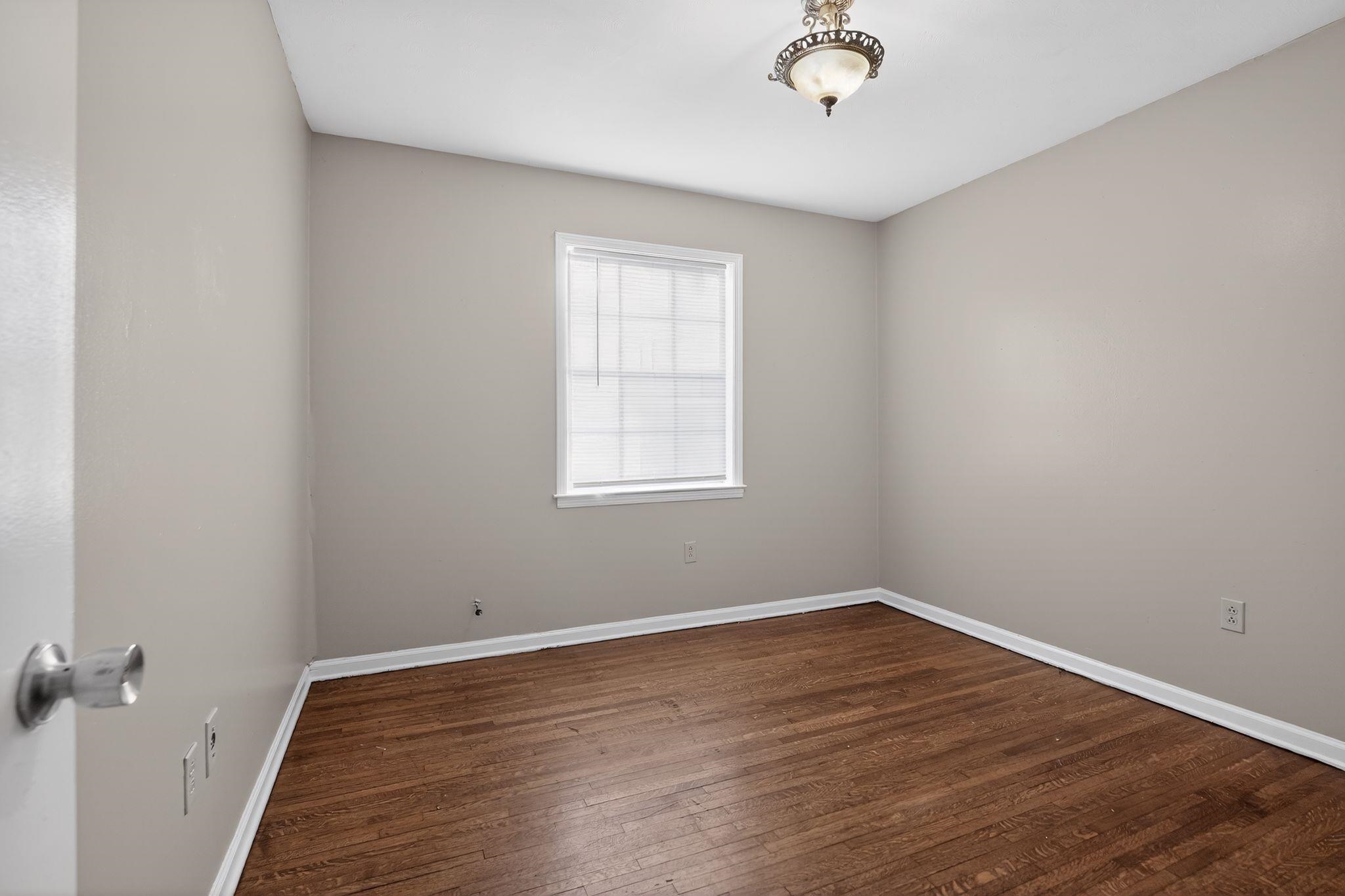 3697 Lakehurst Dr Property Photo 17