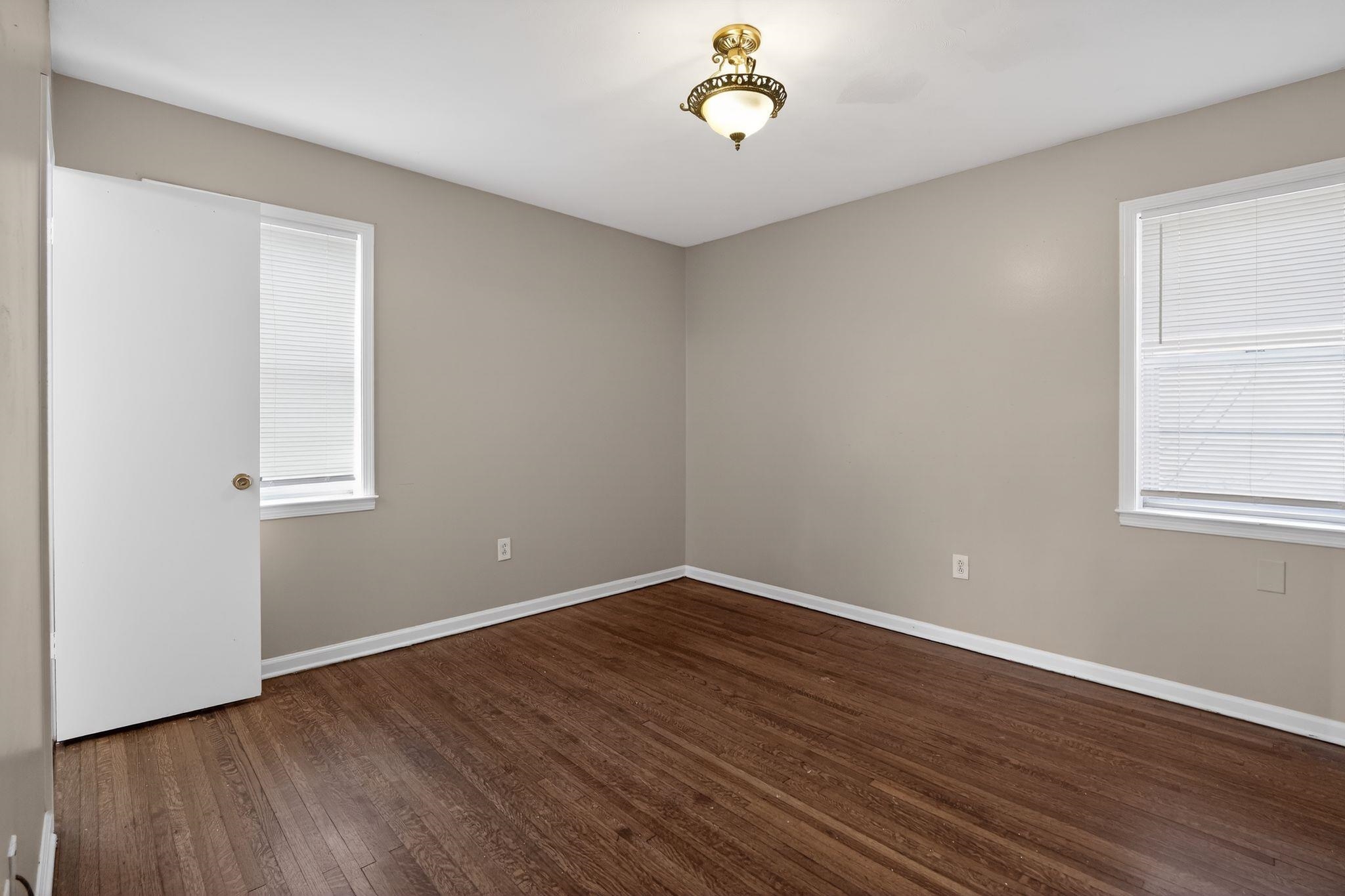 3697 Lakehurst Dr Property Photo 22