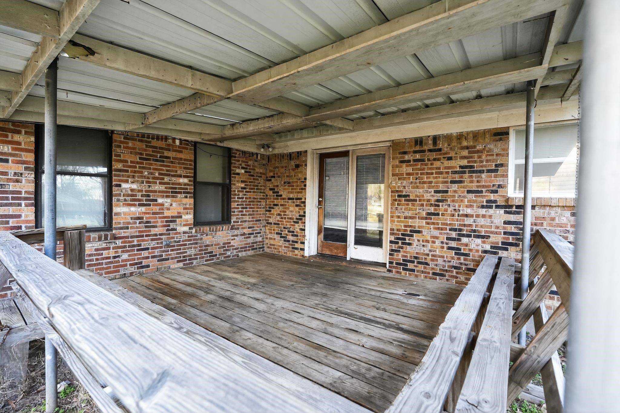 3697 Lakehurst Dr Property Photo 26