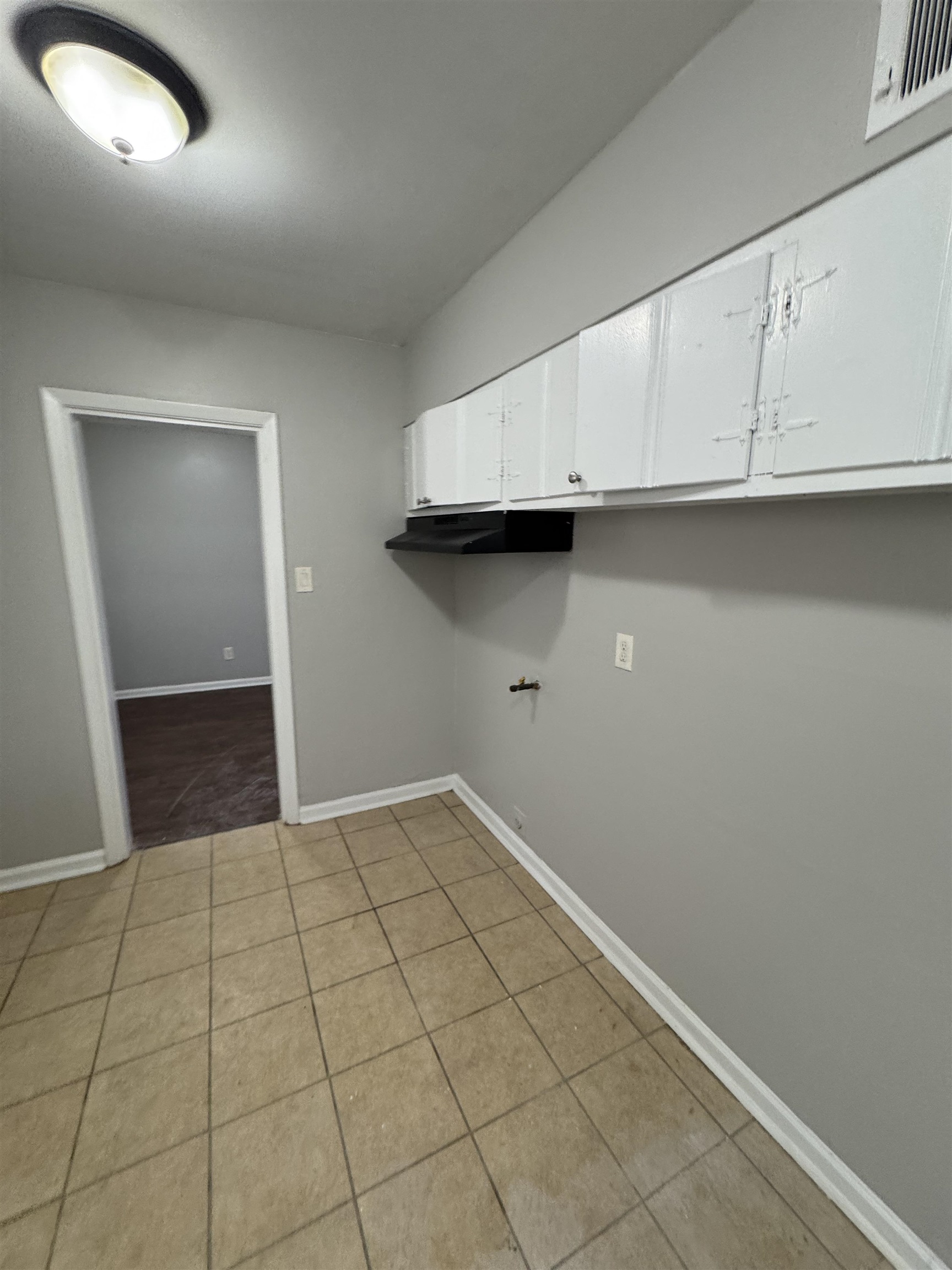 4597 Windward Dr Property Photo 14