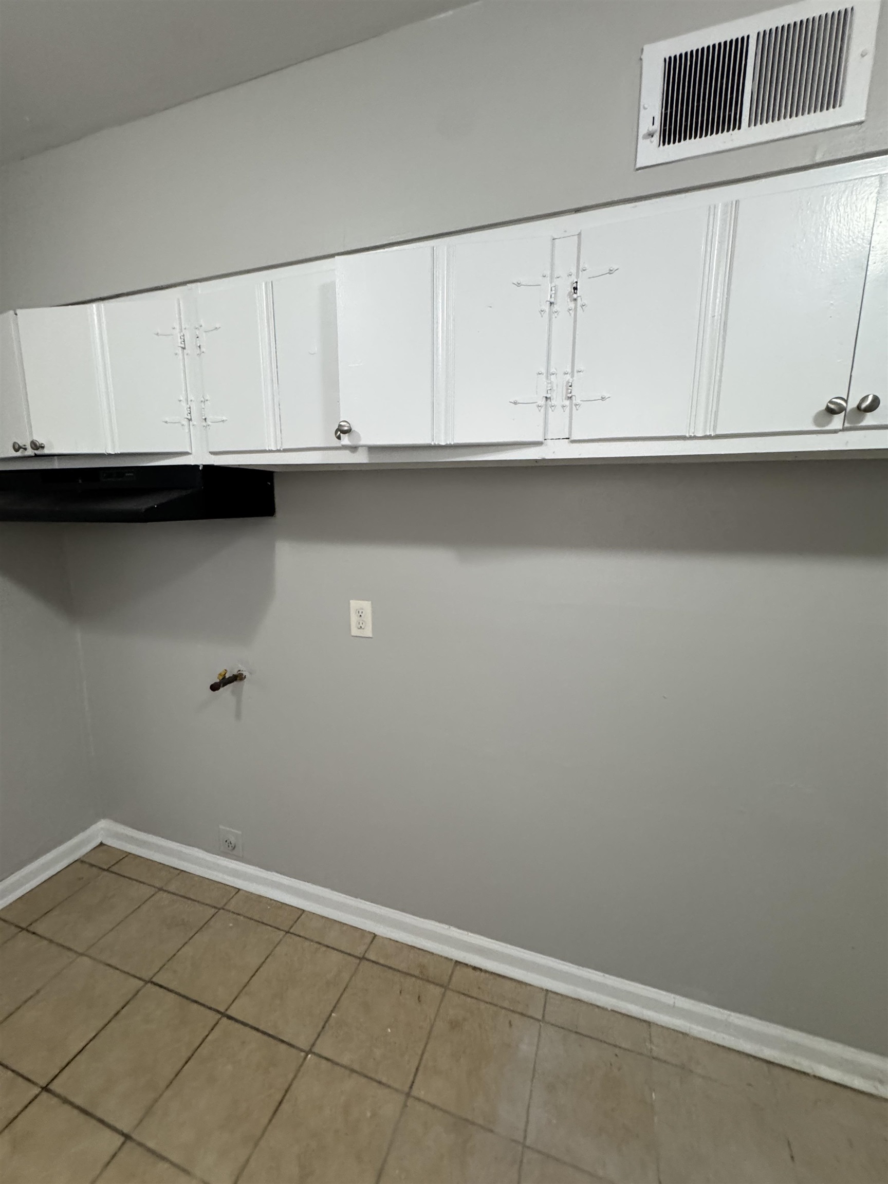4597 Windward Dr Property Photo 15