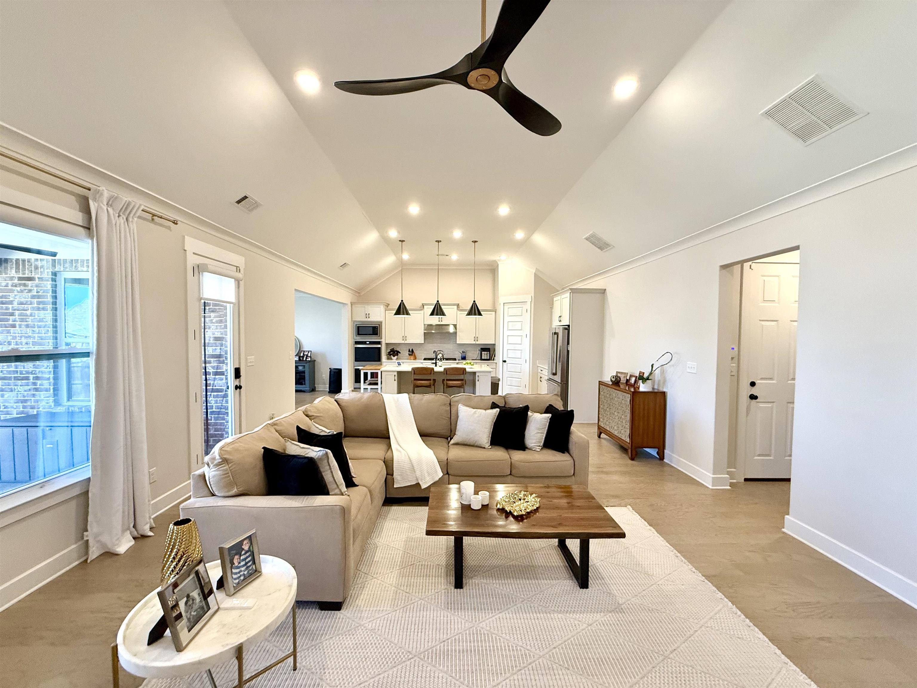 12516 Golden Bell Dr Property Photo 8