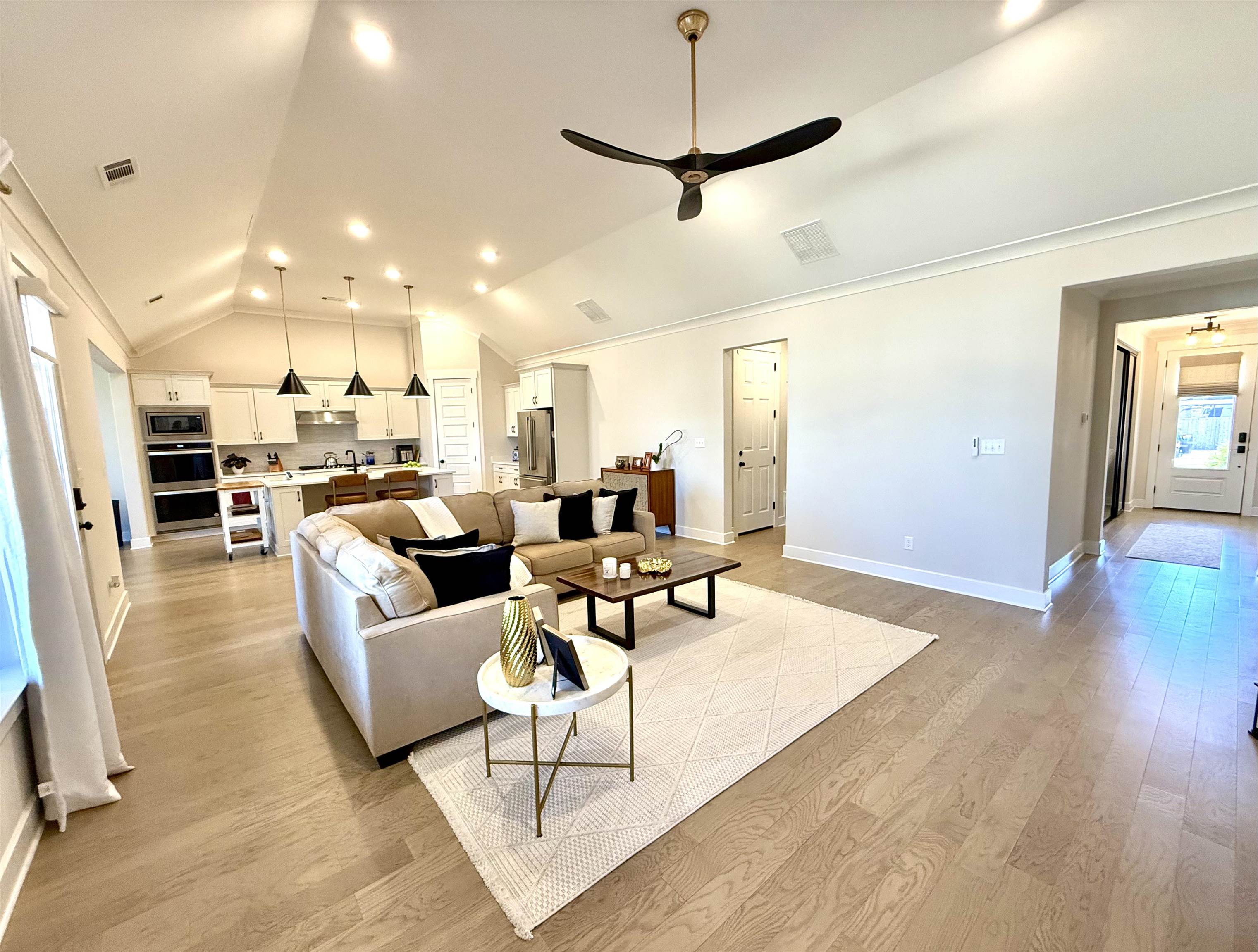 12516 Golden Bell Dr Property Photo 9