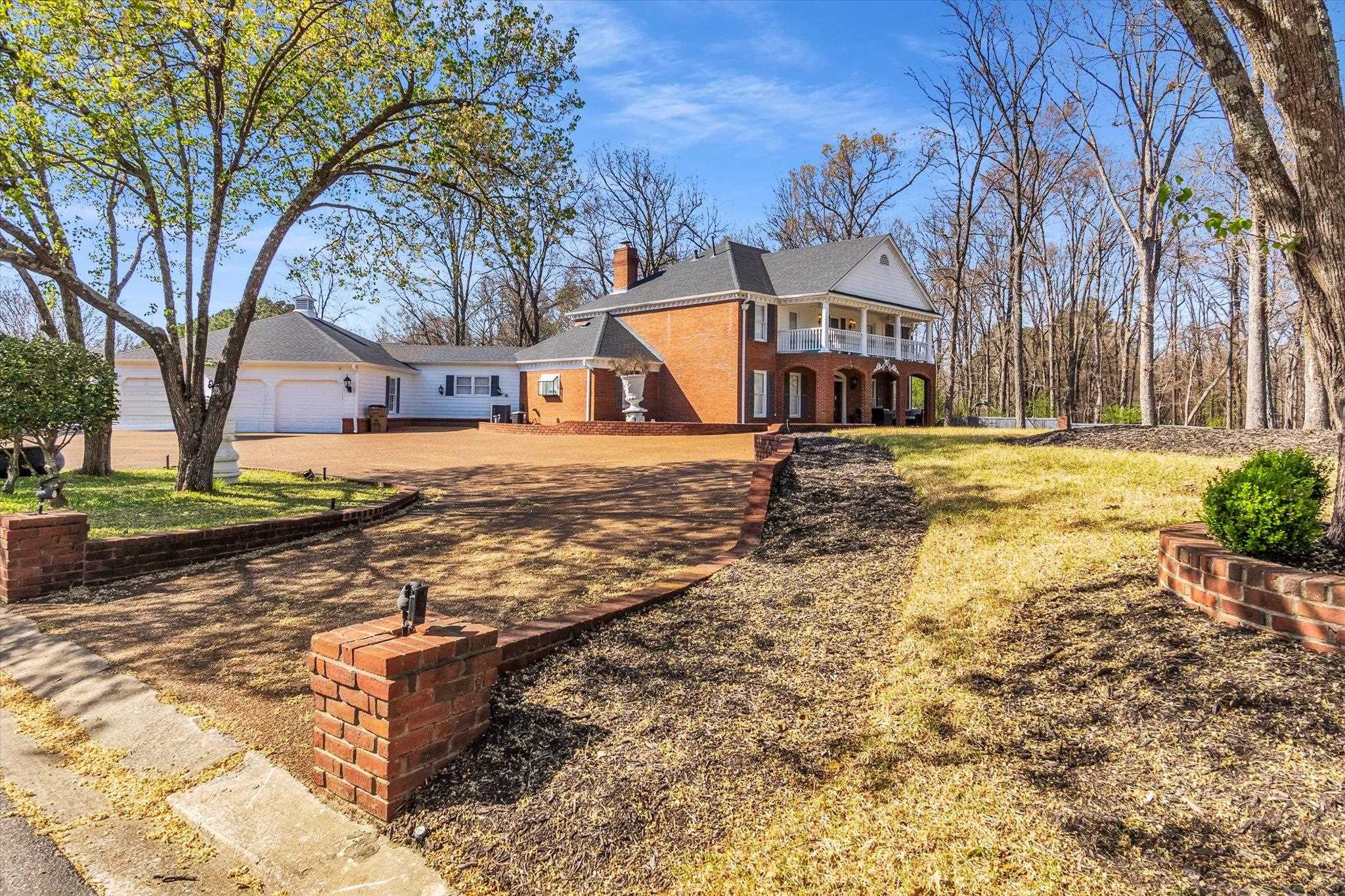 1235 Dexter Ln Property Photo 40