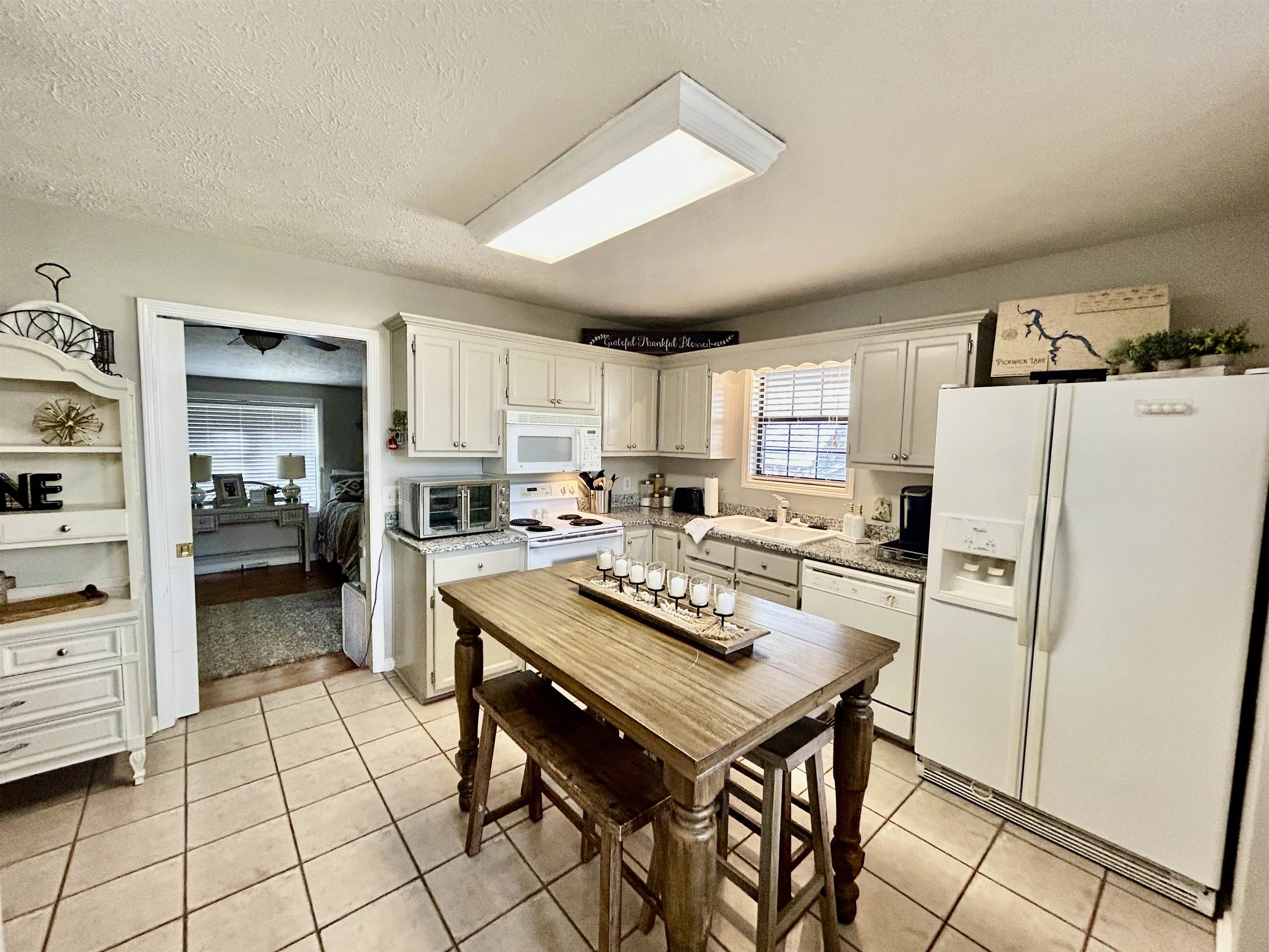 95 Blade Bay Property Photo 4