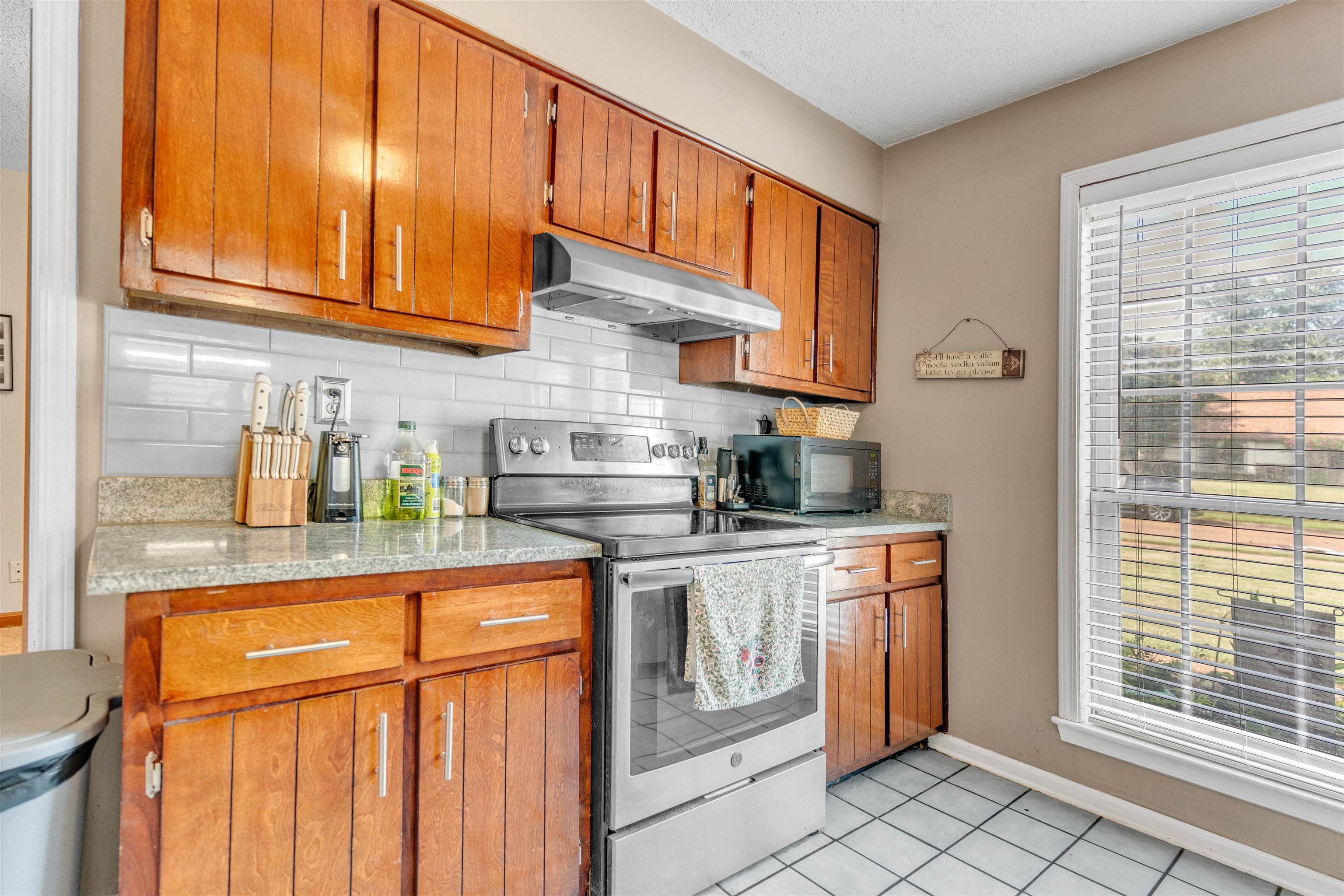 6371 Briergate Dr Property Photo 9