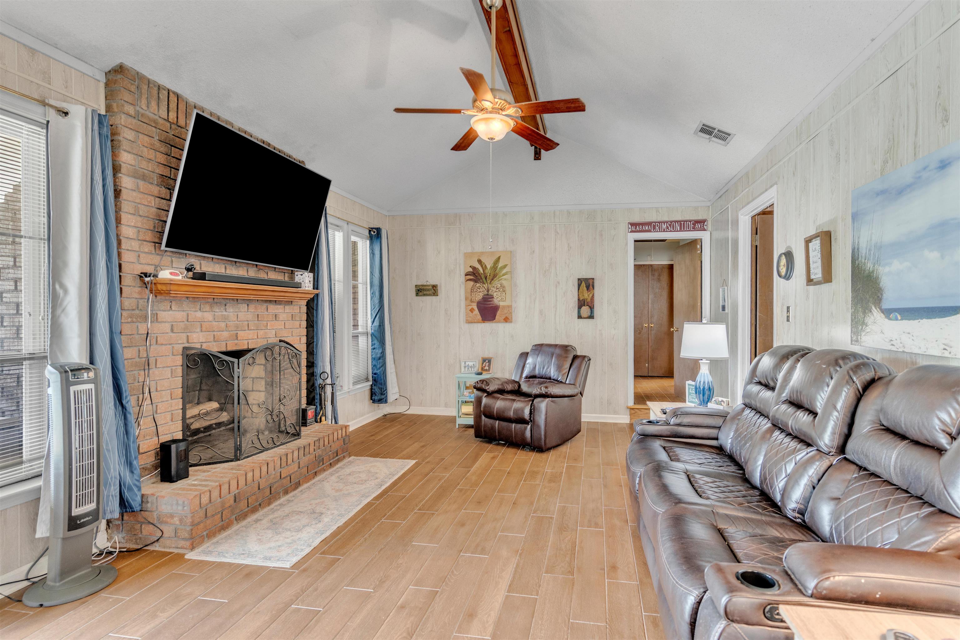 6371 Briergate Dr Property Photo 12