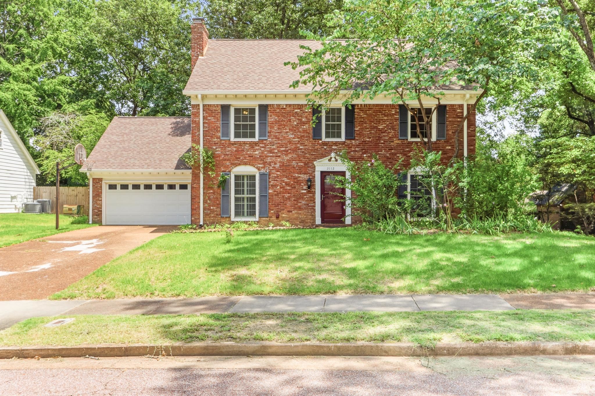 2112 ALLENBY RD Property Photo 1