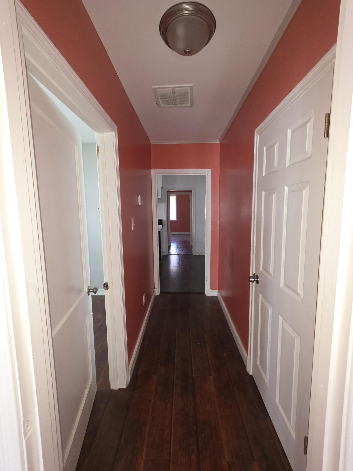 3484 Vernon Ave Property Photo 6