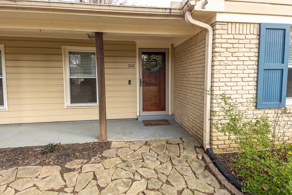 5112 Whitecliff Dr Property Photo 7