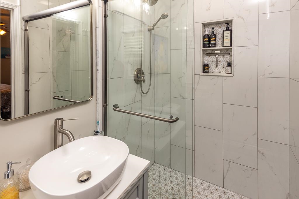 5112 Whitecliff Dr Property Photo 27