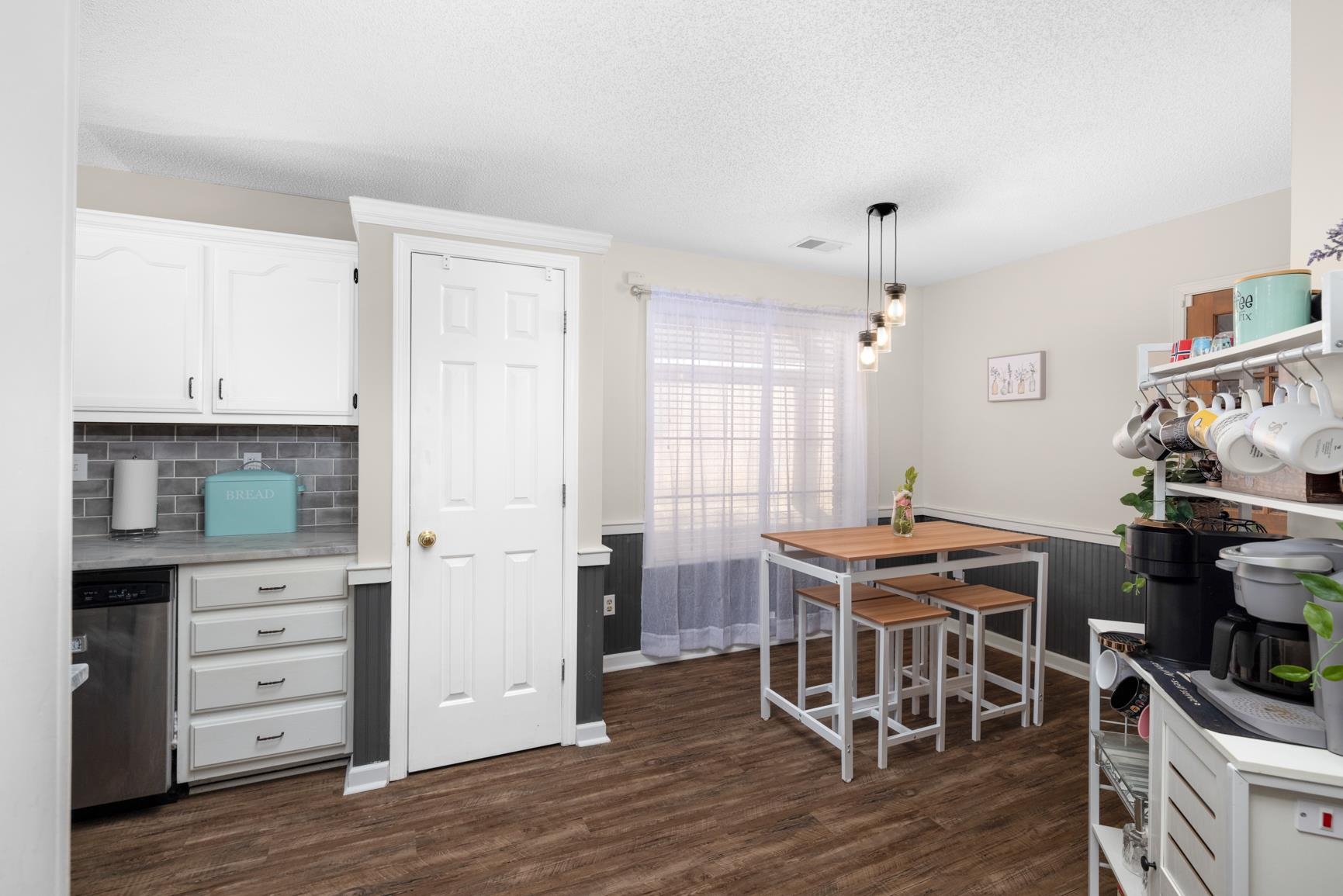 6348 Baird Ln Property Photo 10