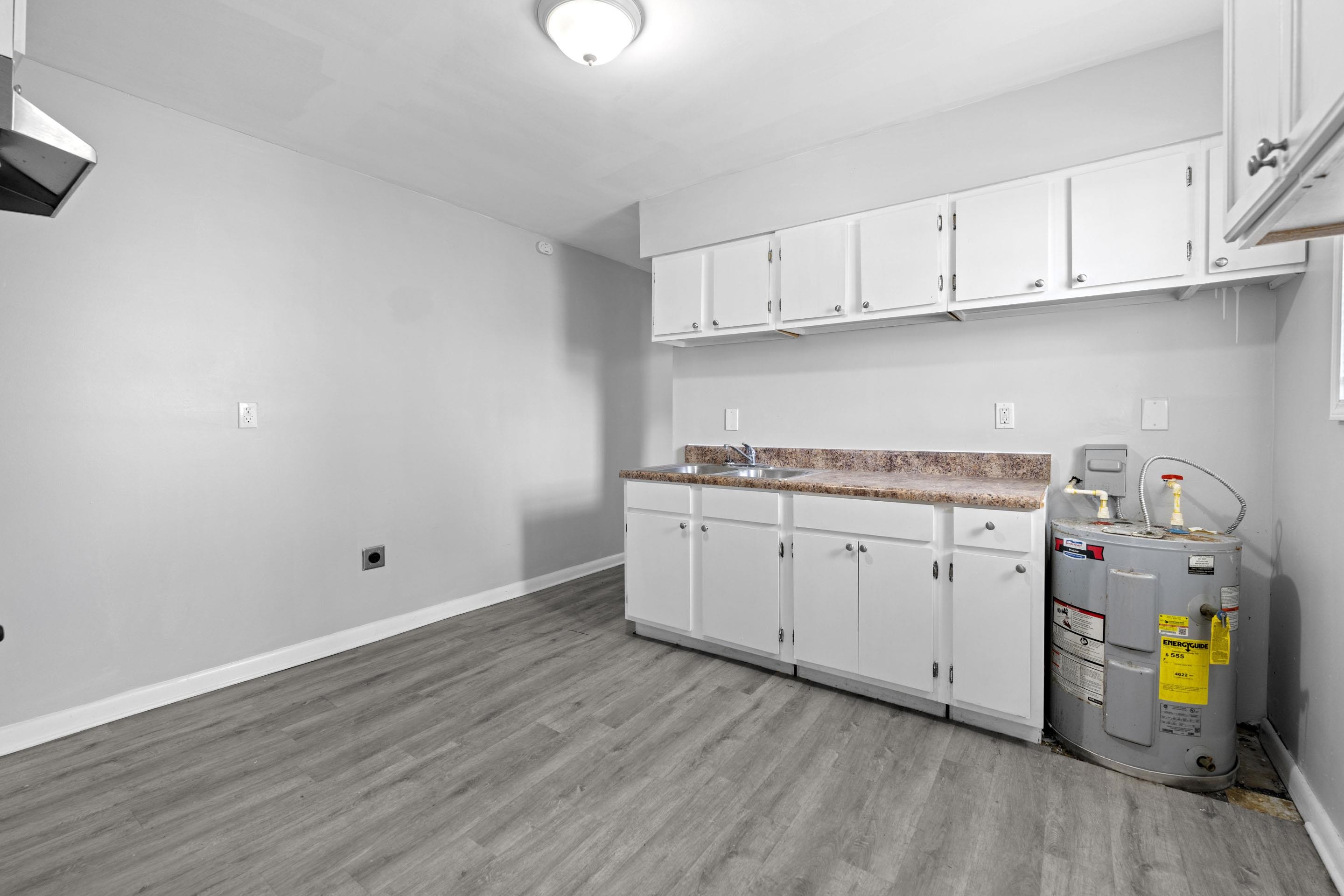 1493 Gaither St Property Photo 8