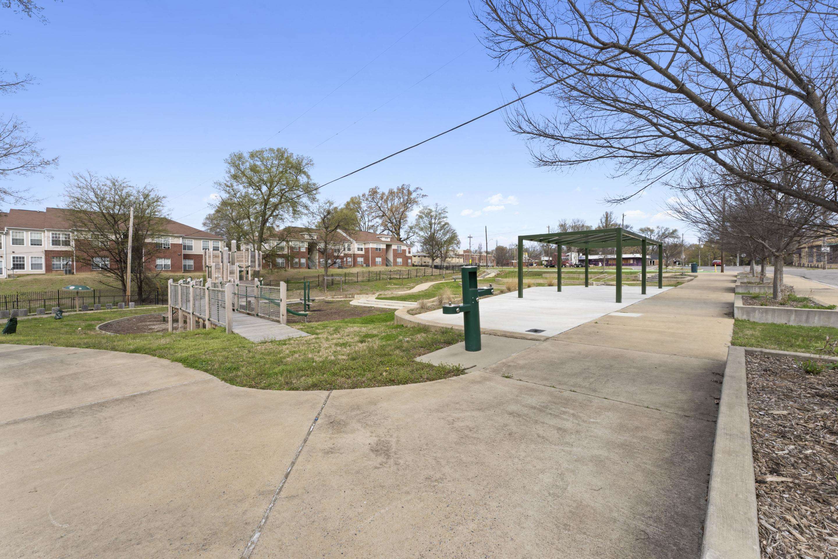 1493 Gaither St Property Photo 12