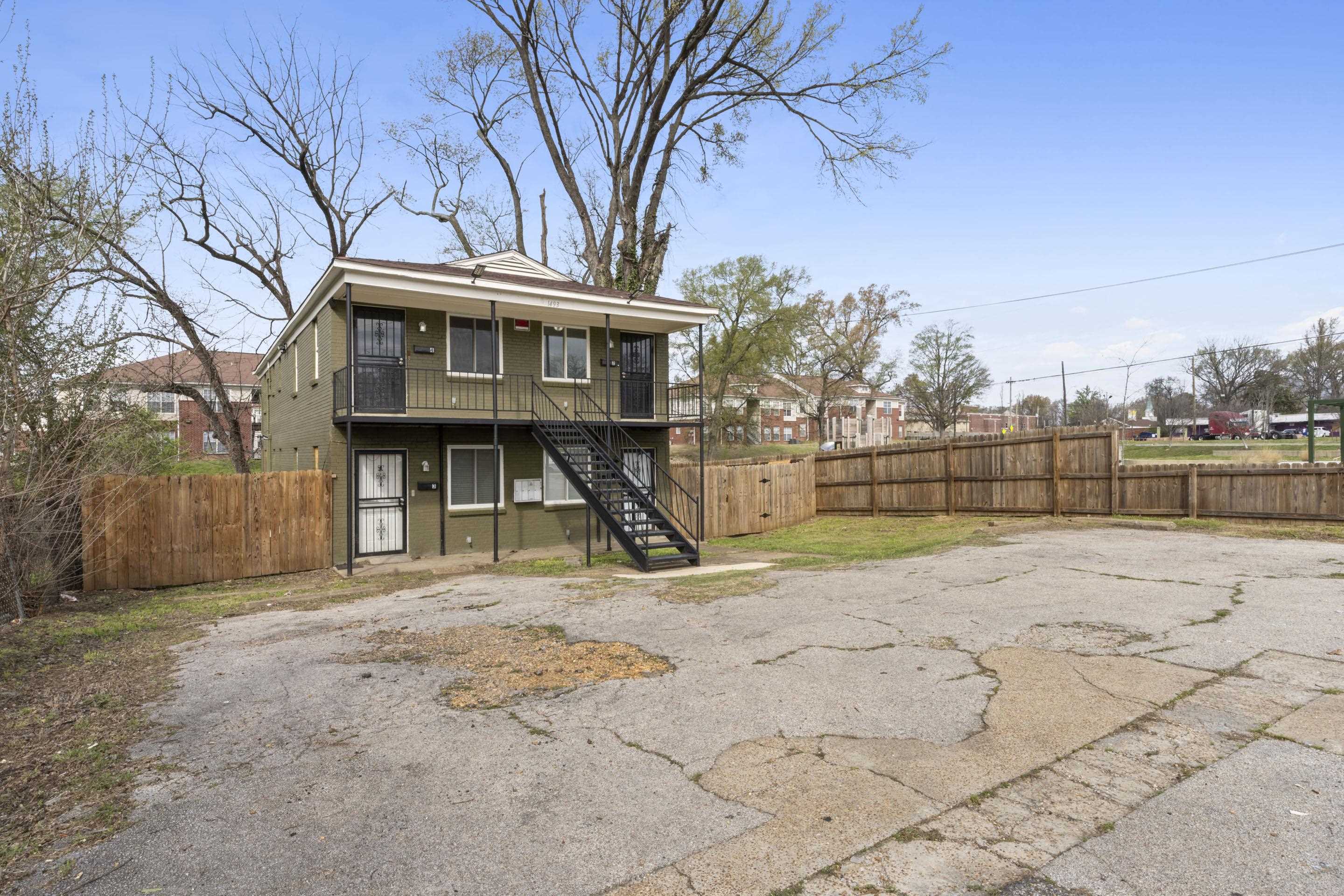 1493 Gaither St Property Photo 14
