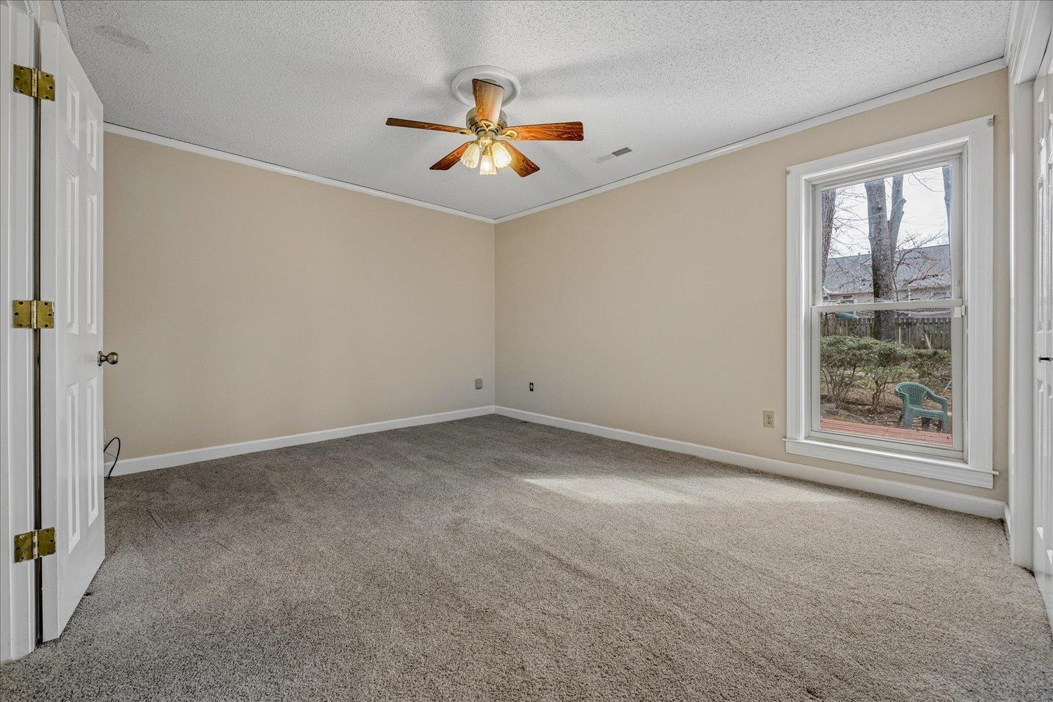 2864 Crooked Oak Dr Property Photo 17