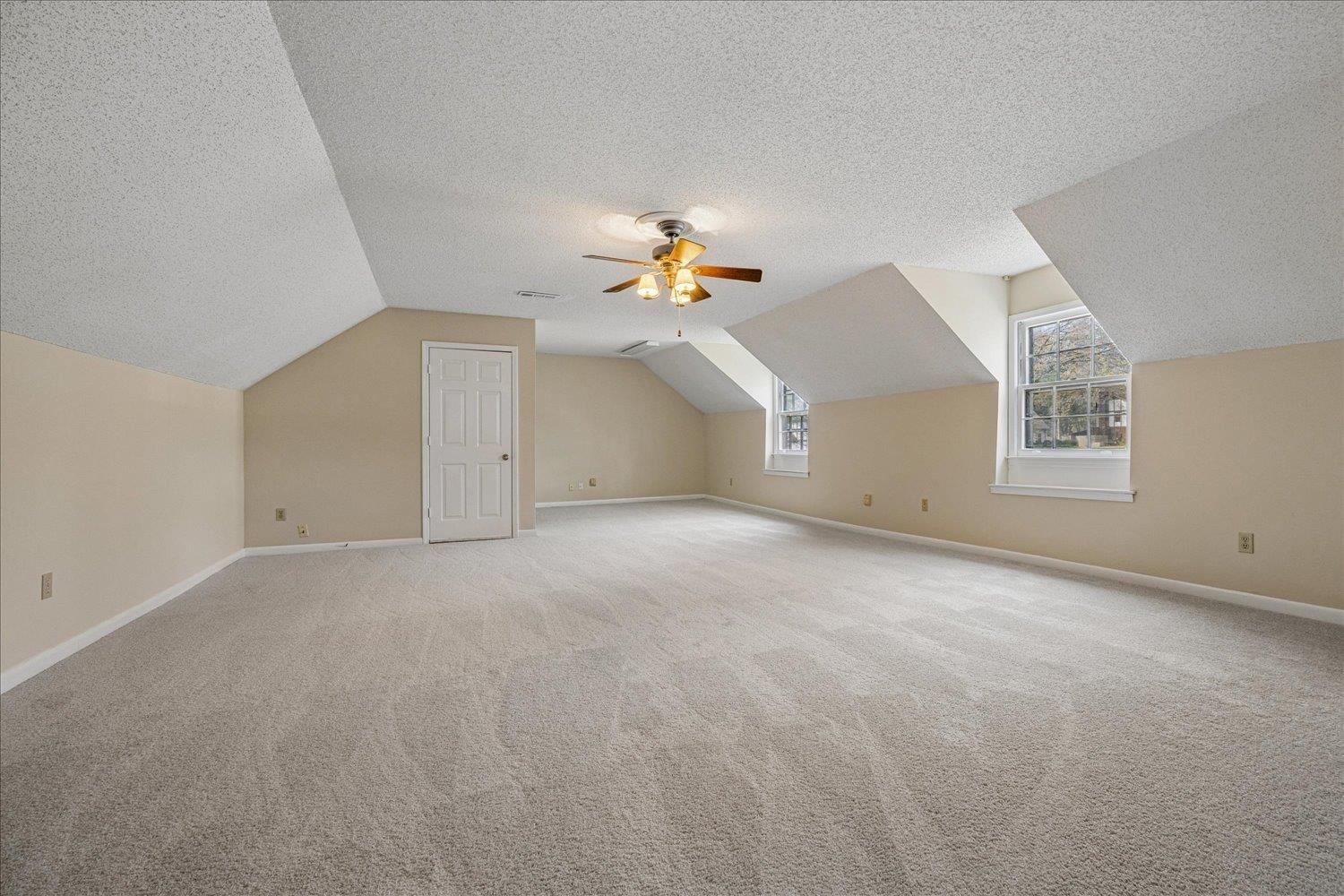 2864 Crooked Oak Dr Property Photo 22