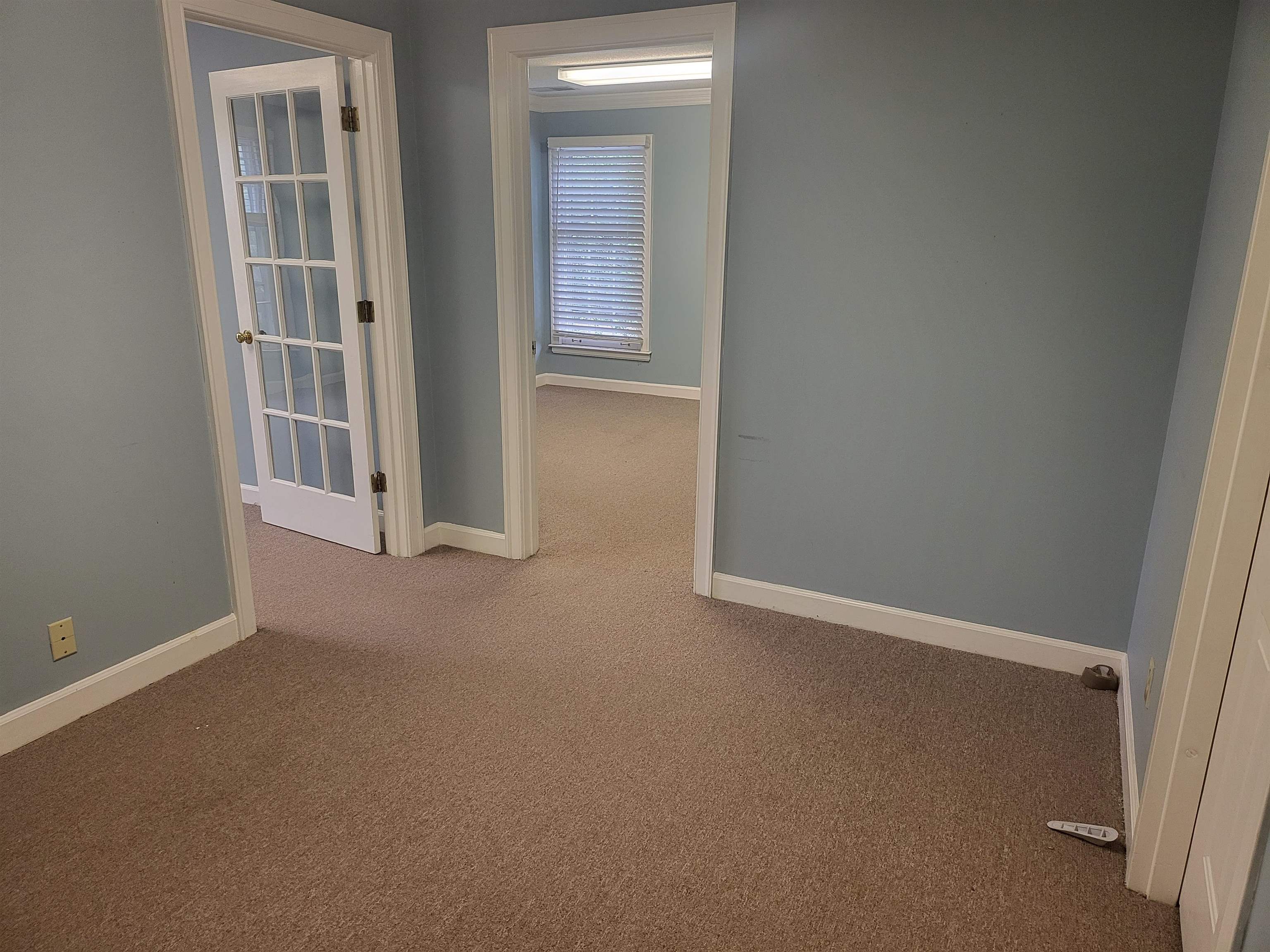 299 S Walnut Bend Rd Suite 203 Property Photo 5