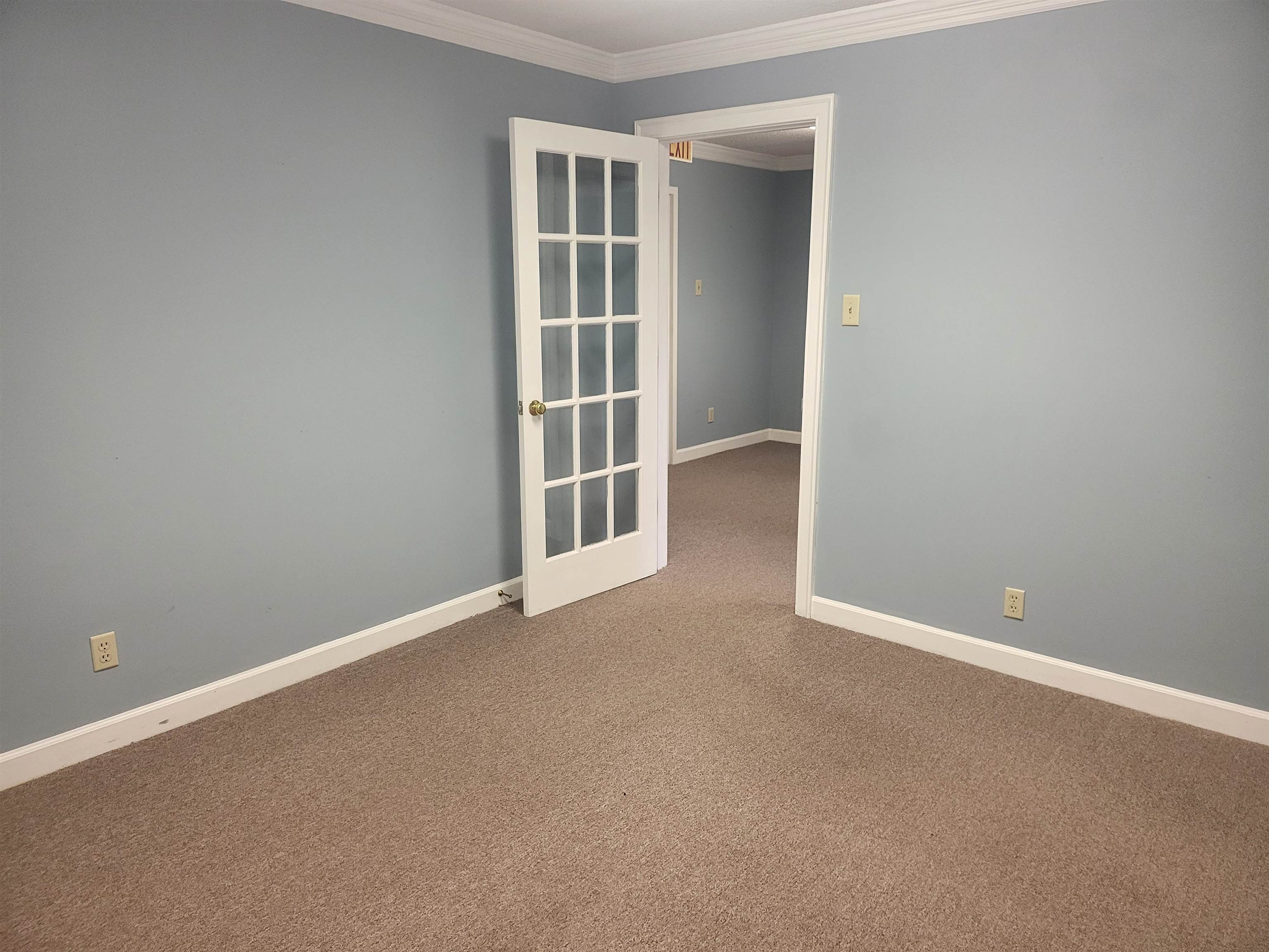 299 S Walnut Bend Rd Suite 203 Property Photo 7