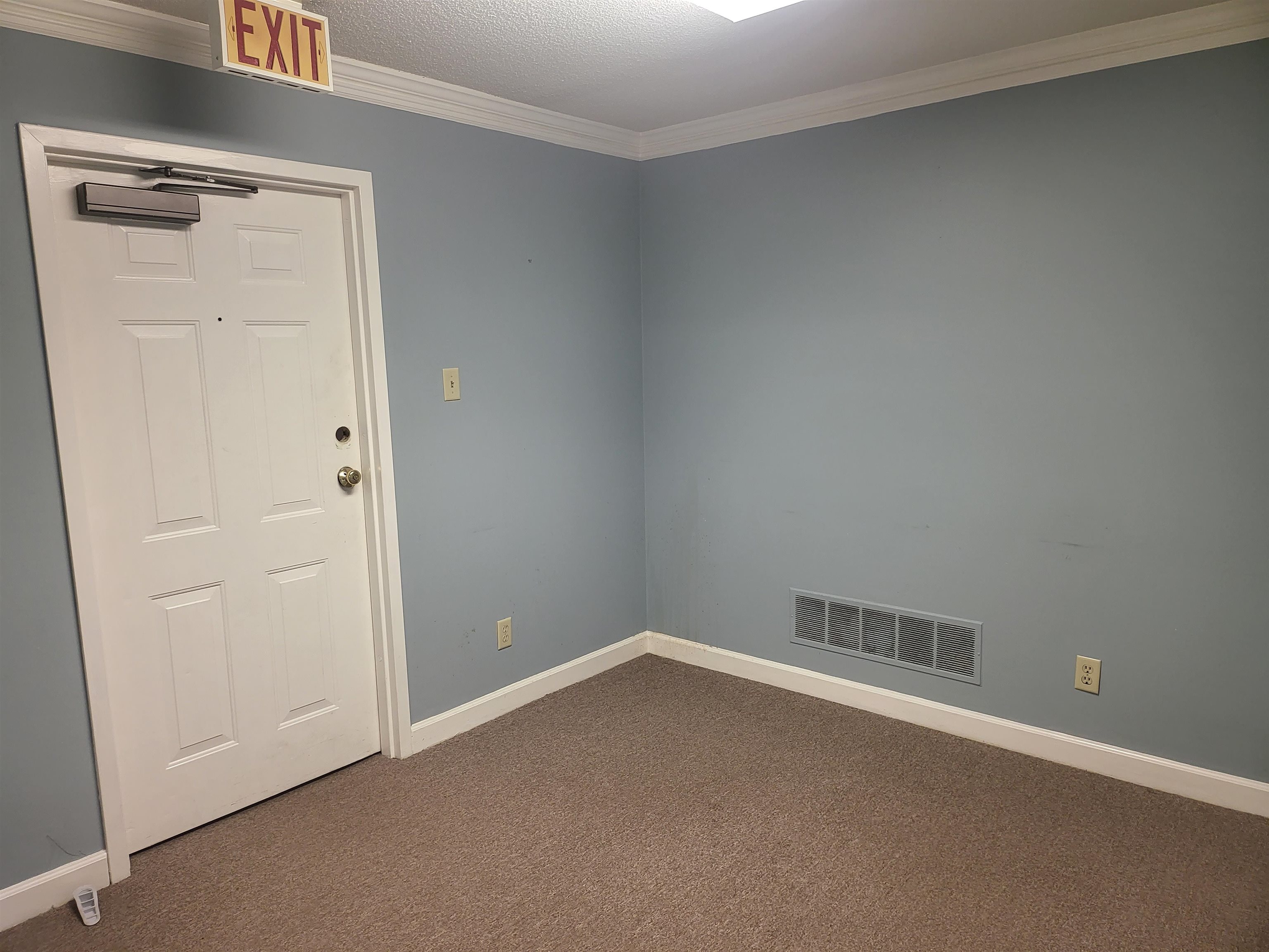 299 S Walnut Bend Rd Suite 203 Property Photo 12