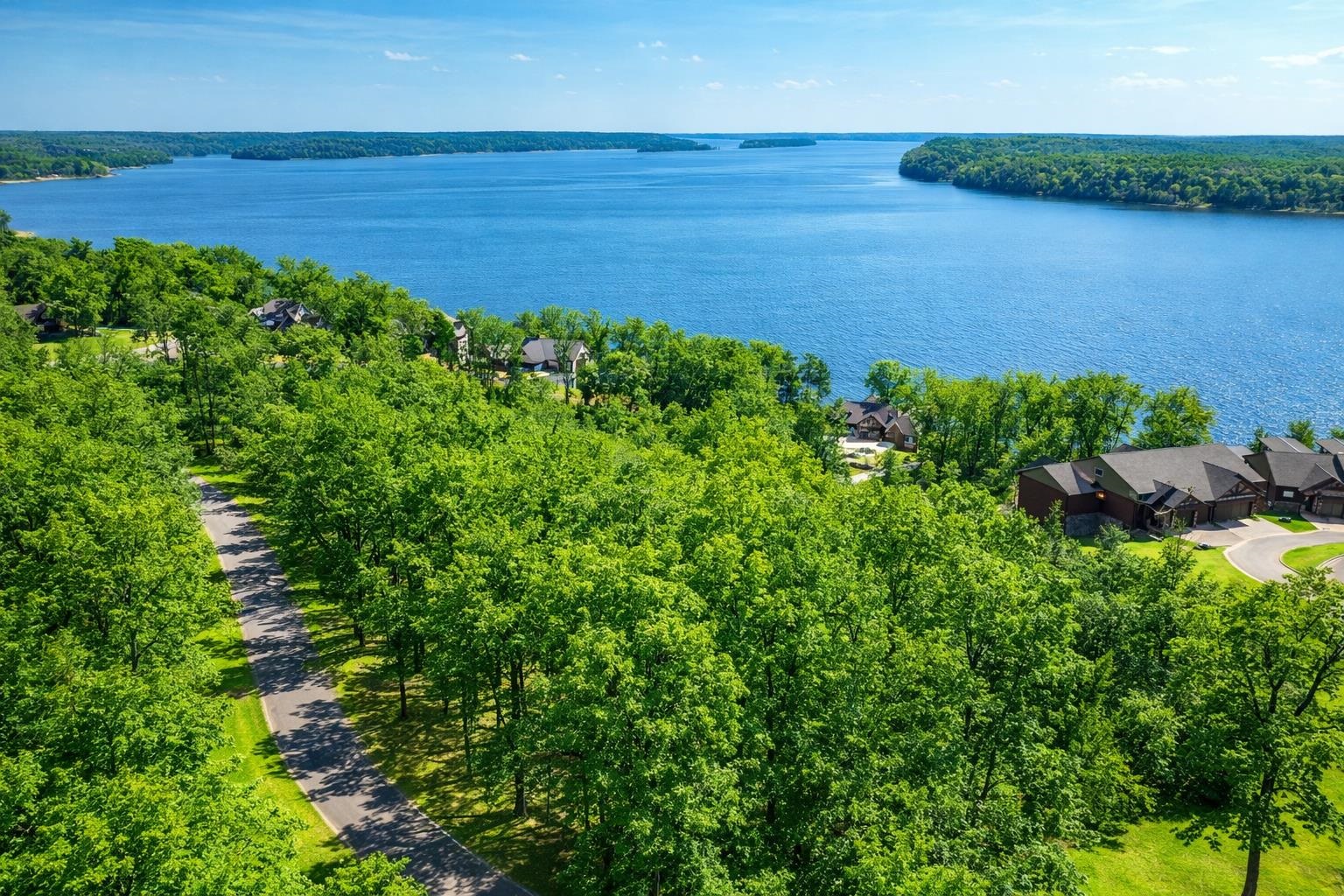 42 Breathtaking Loop Property Photo 2