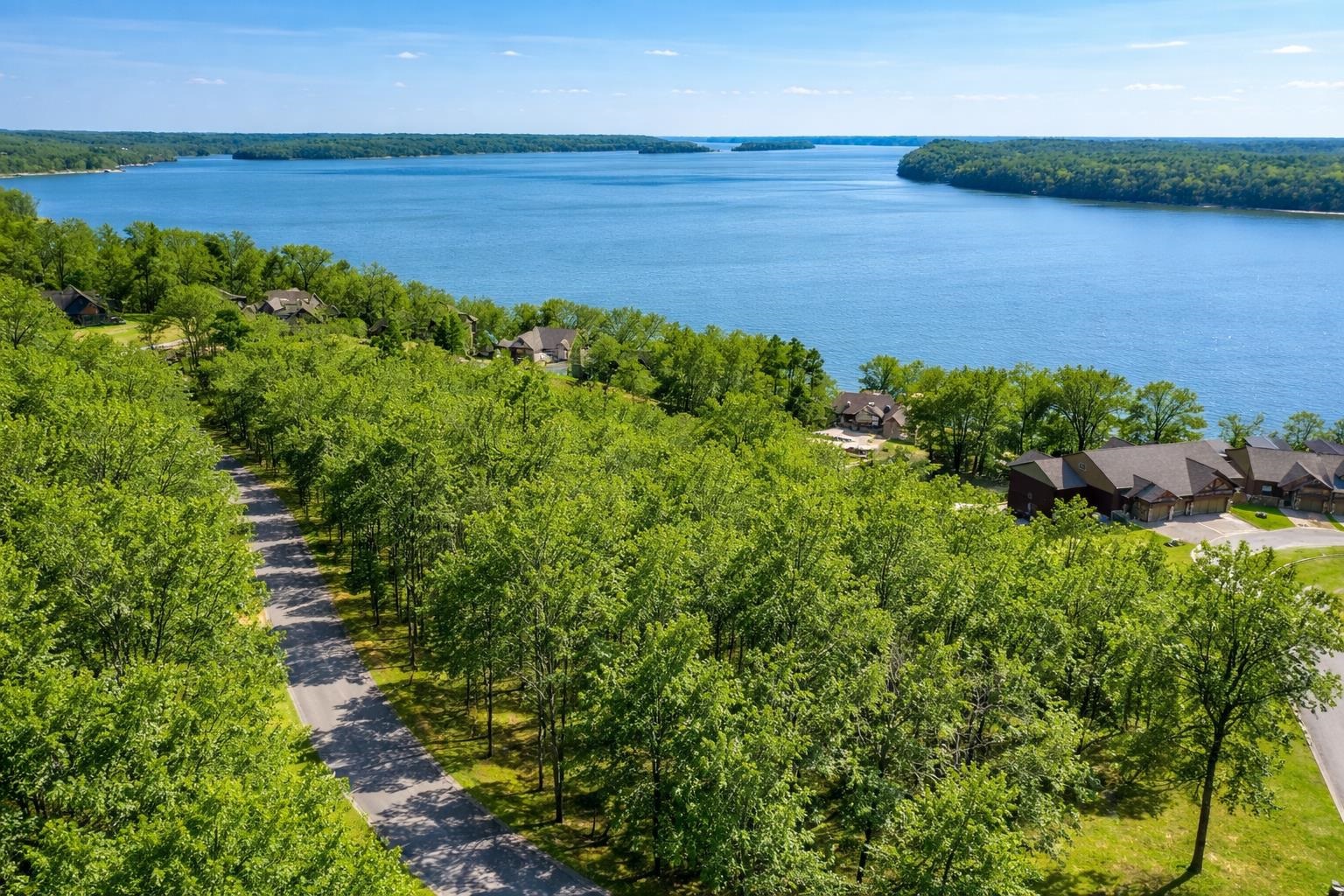 42 Breathtaking Loop Property Photo 13