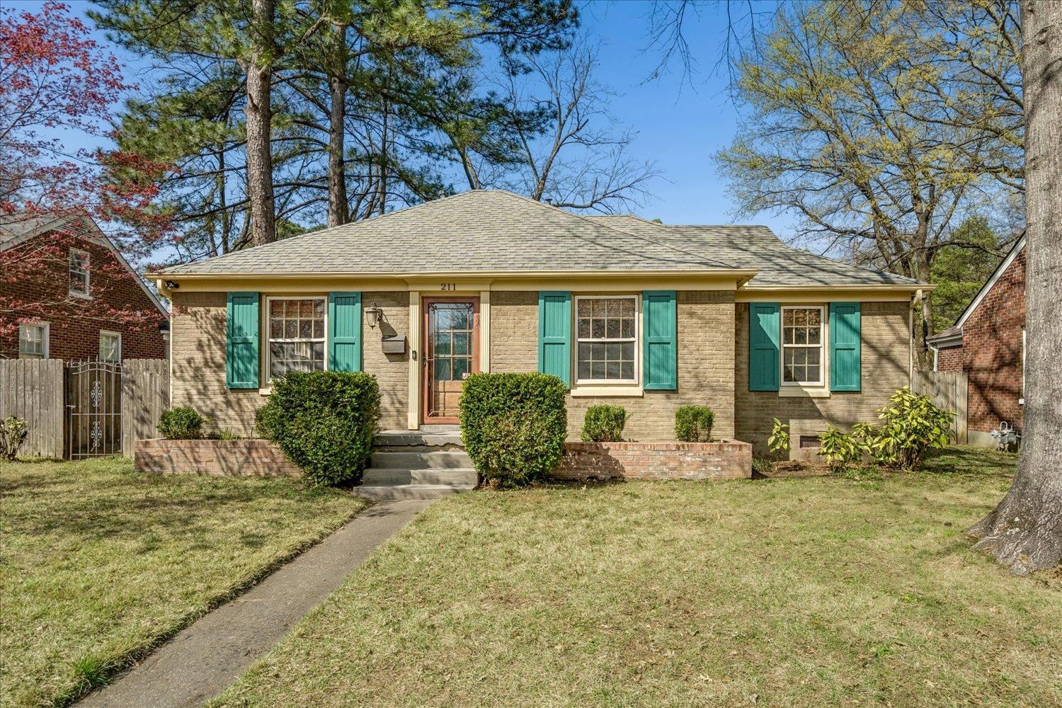 211 Dille Pl Property Photo 1