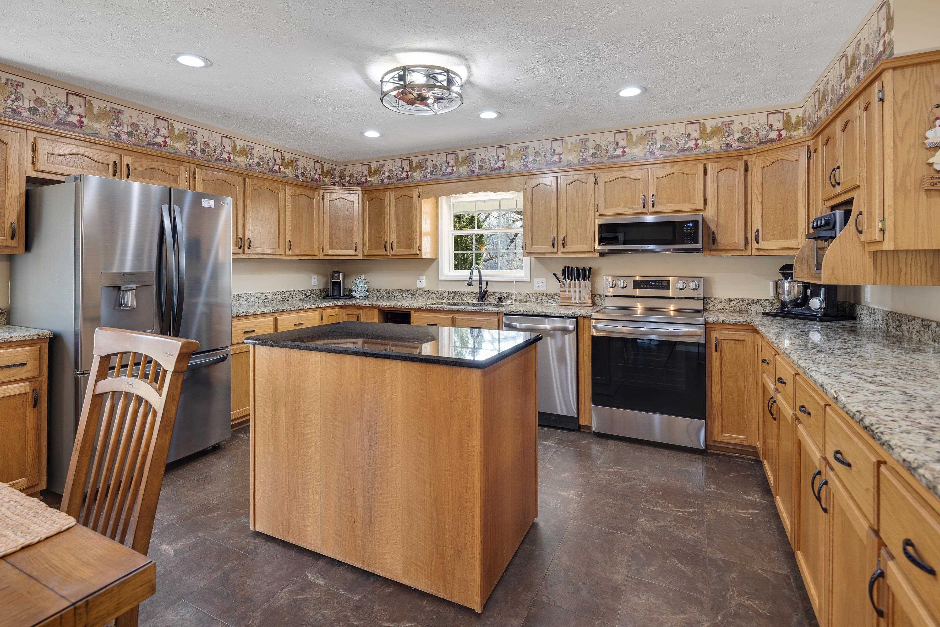 65 Browning Knoll Cv Property Photo 13