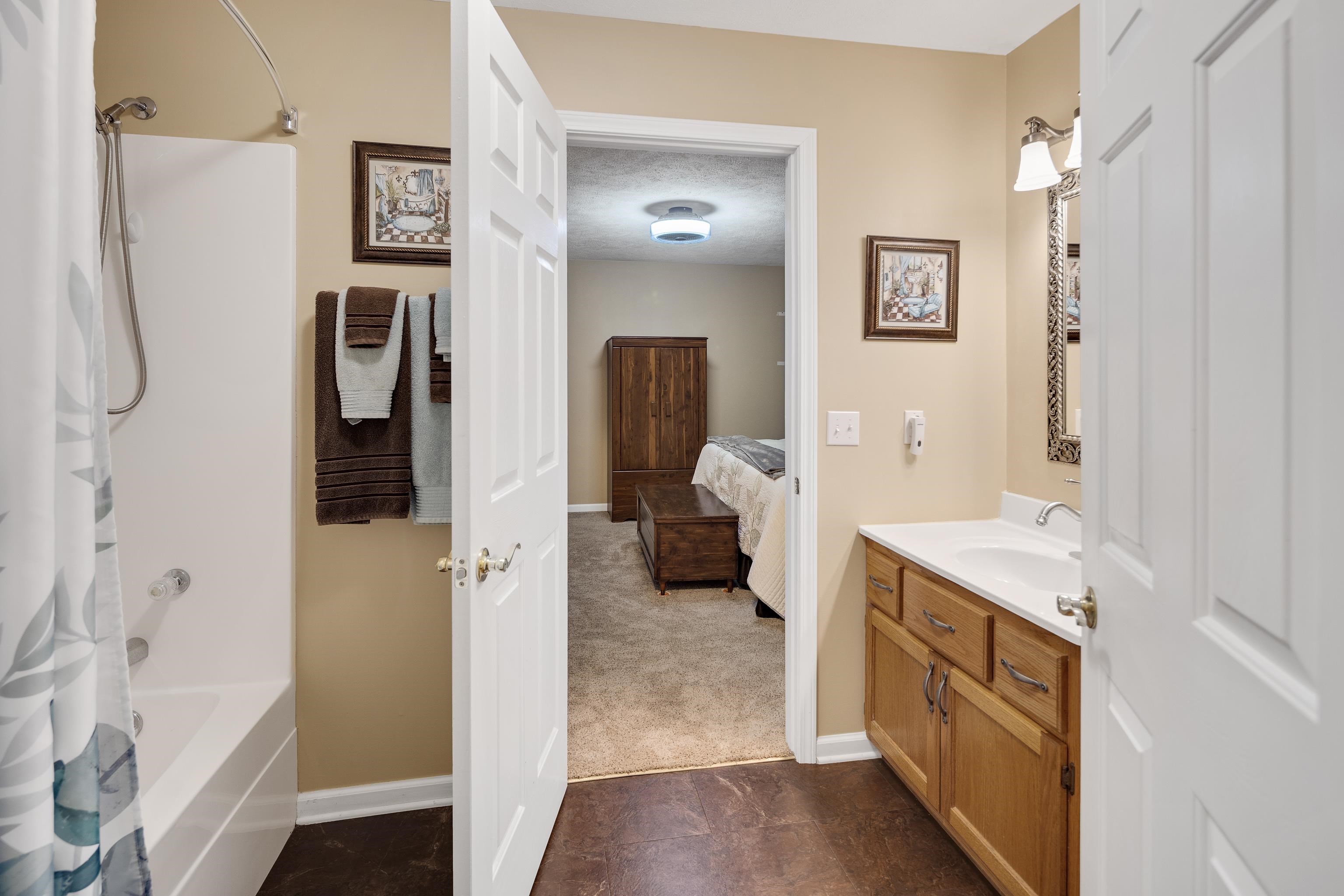 65 Browning Knoll Cv Property Photo 26