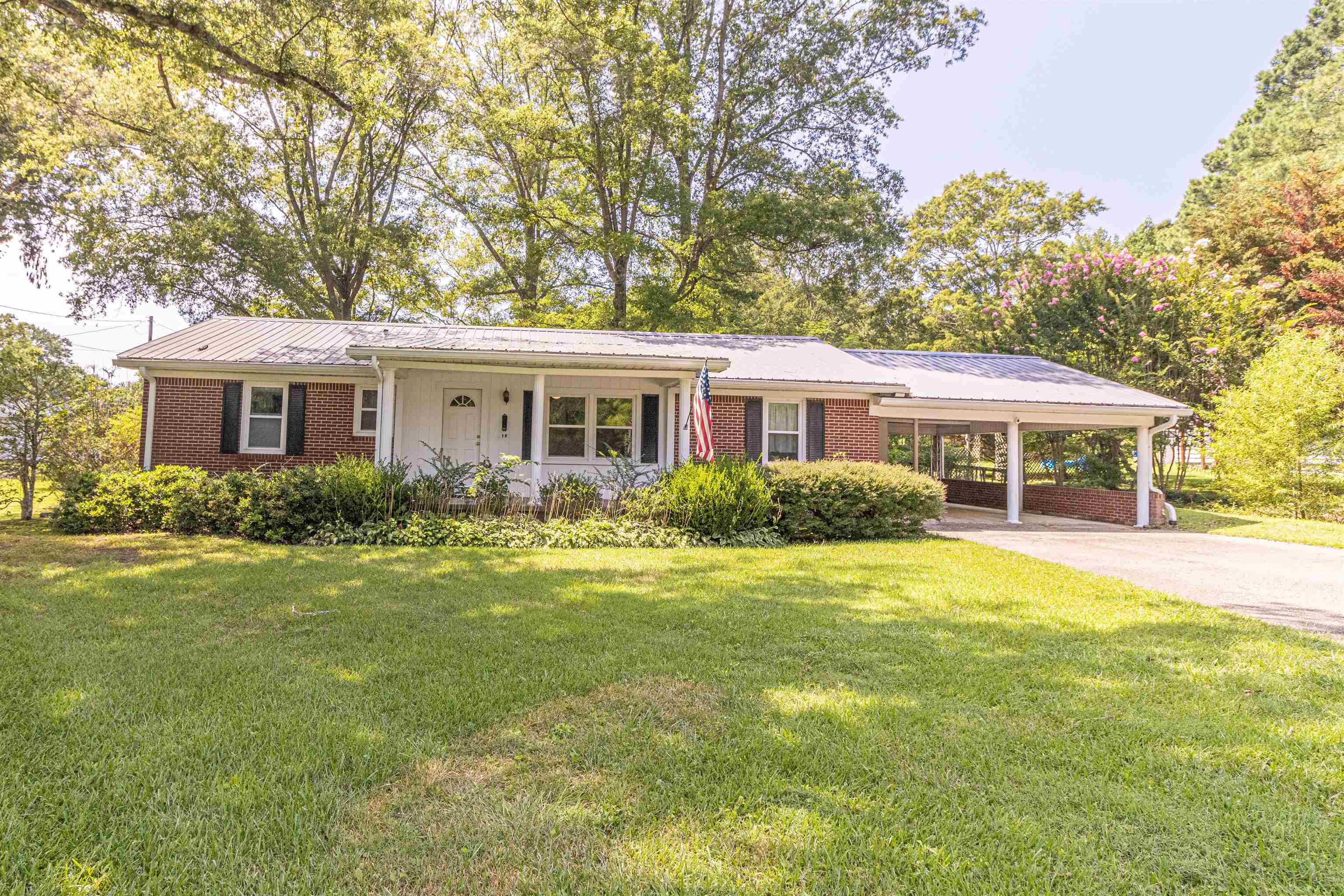 48 Baker Rd Property Photo 1